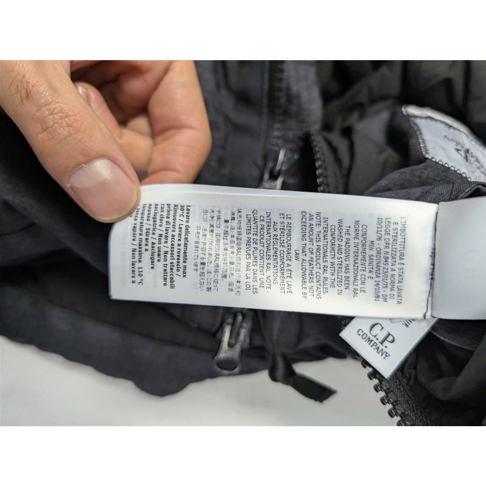 C.P. Company o1rshd1 Co-Ted Outerwear Short Jacket in Black Size US S / EU 44-46 / 1 - 20 Thumbnail