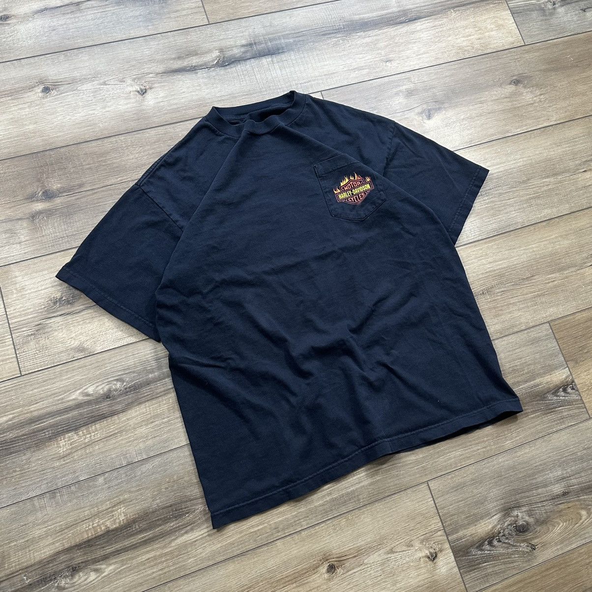 Harley Davidson Vintage 2000s Harley Davidson Black Flame Pocket Graphic Tee Size US L / EU 52-54 / 3 - 2 Thumbnail