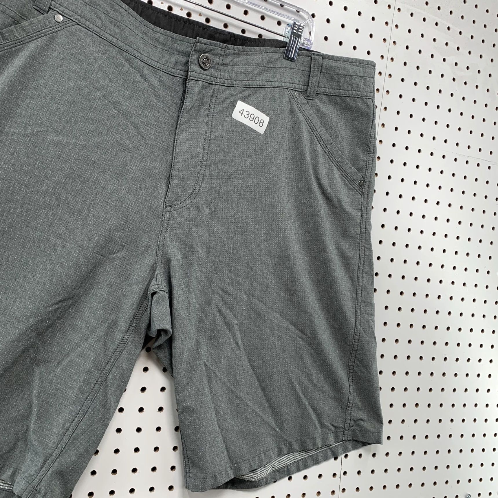 Vintage Kuhl Chino Gray Shorts Mens Size 42 Regular 11 Inseam Outdoor Casual Size US 42 / EU 58 - 3 Thumbnail