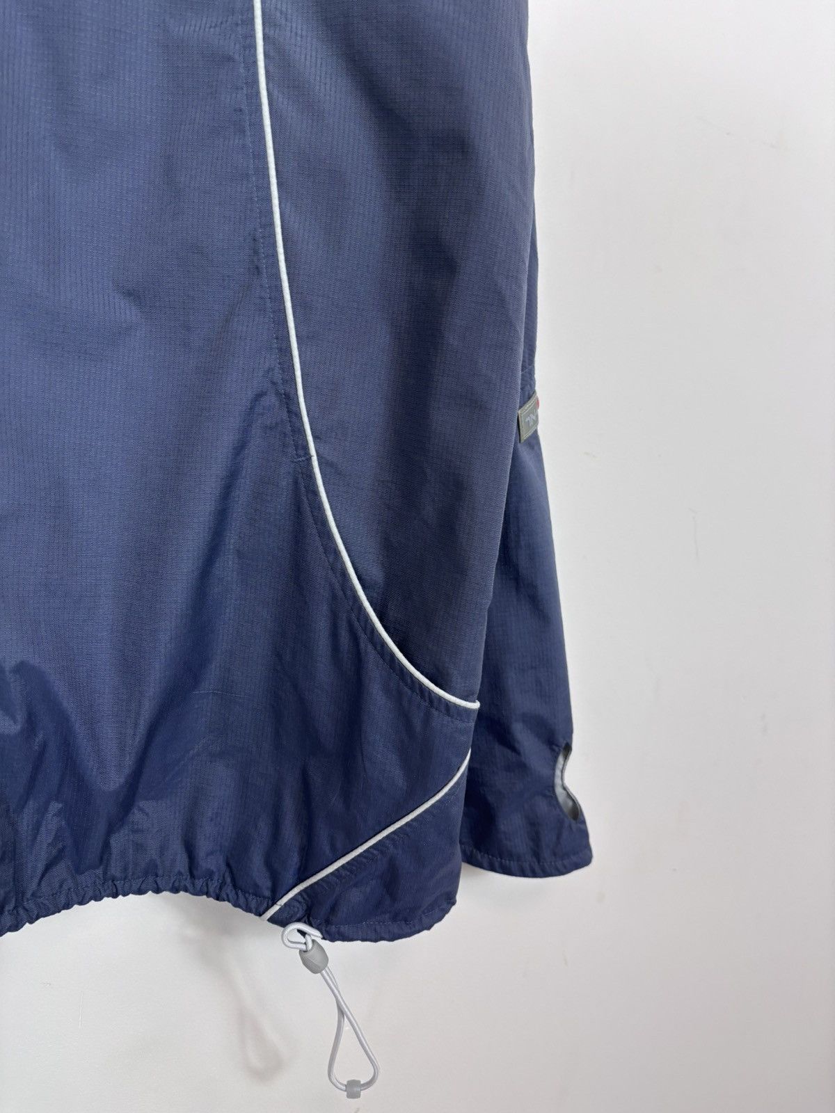 Nike Vintage Nike Y2K Swoosh Reflective Nylon Track Top Jacket Size US XL / EU 56 / 4 - 8 Thumbnail