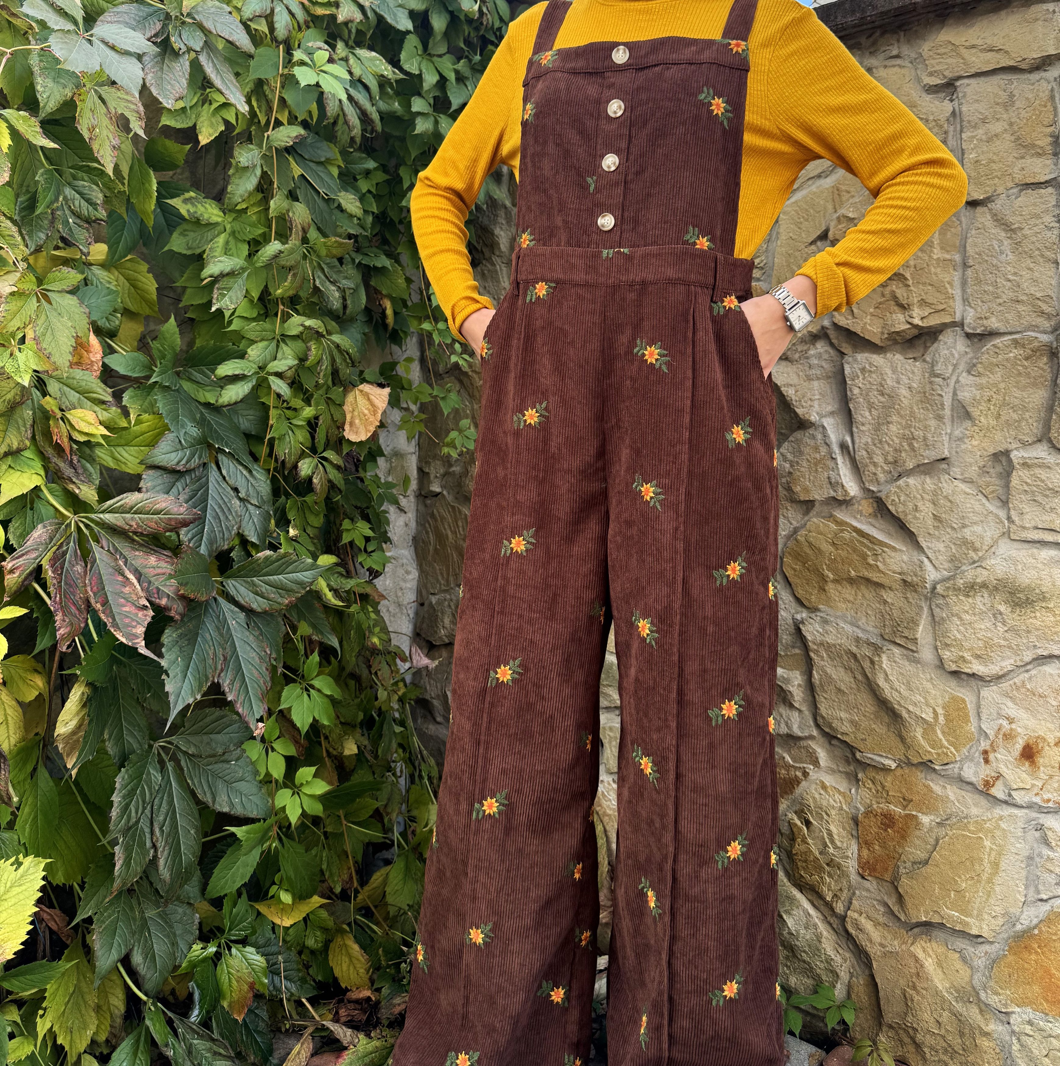Other Chocolate-colored jumpsuit with a floral print. SizeXL. Size 27" / US 4 / IT 40 - 6 Thumbnail