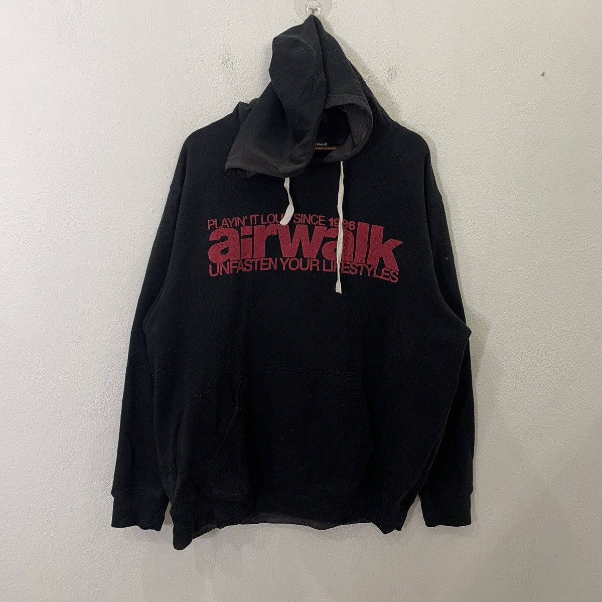 Airwalk × Vintage Vintage Airwalk Hoodies Sweatshirt Size US XL / EU 56 / 4 - 1 Thumbnail
