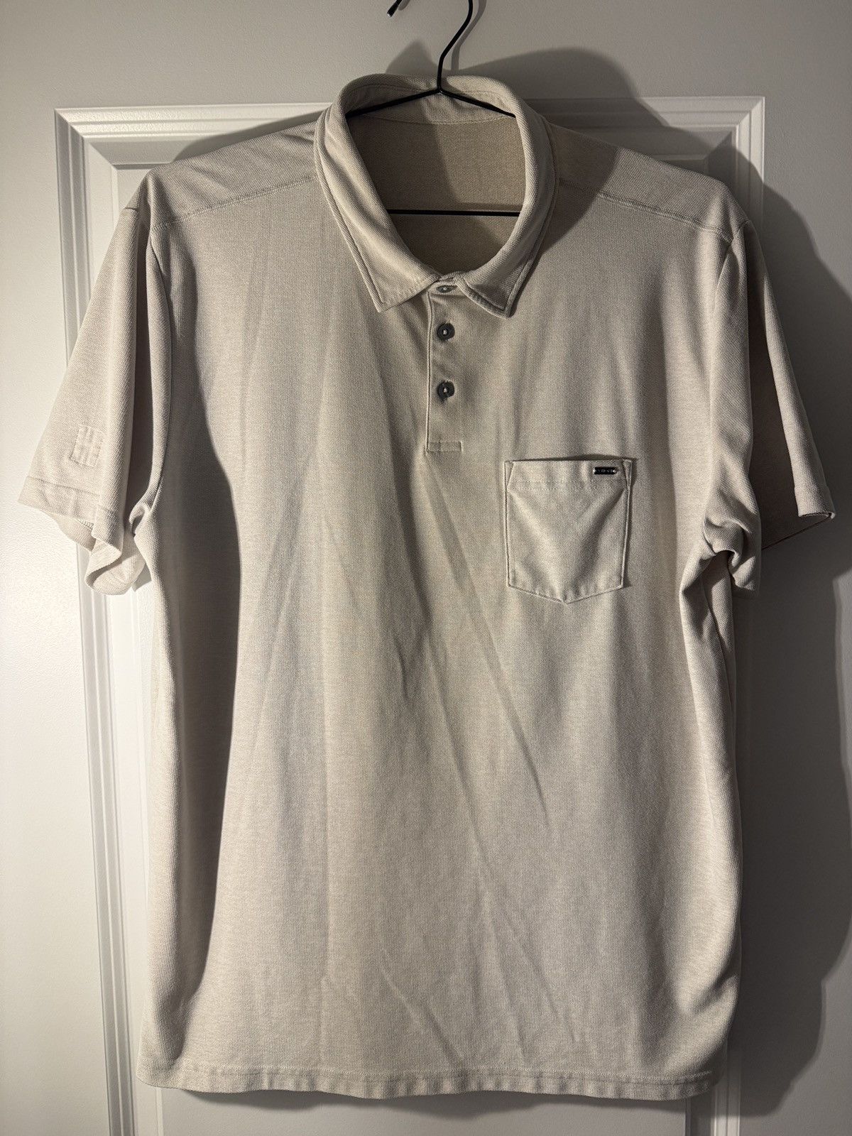 Vuori Vuori Polo Shirt (XL) Size US XL / EU 56 / 4 - 1 Thumbnail