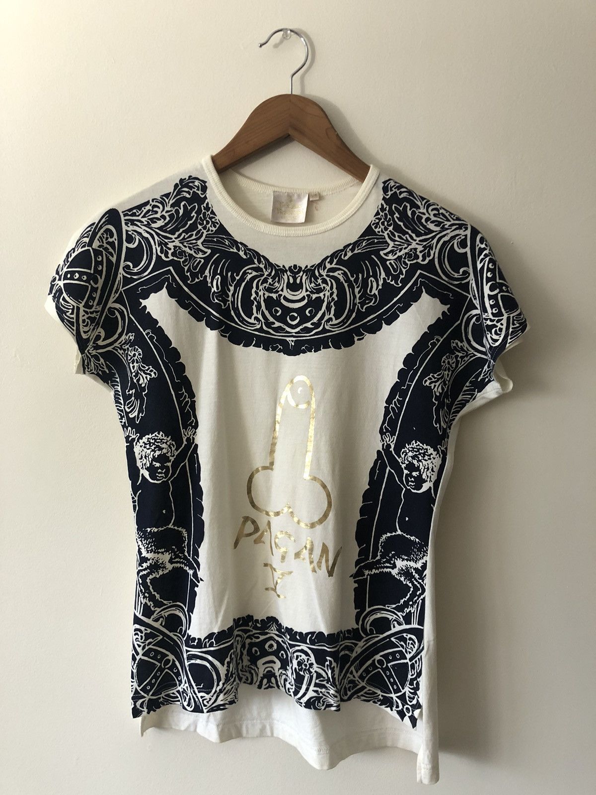 90s ヴィヴィアンウエストウッド PAGAN V Tシャツ M ヴィンテージ 90s ヴィヴィアンウエストウッド PAGAN V Tシャツ M ヴィンテージ 90's