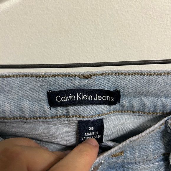 Calvin Klein Calvin Klein Ripped Skinny Jeans Size 29" - 4 Thumbnail
