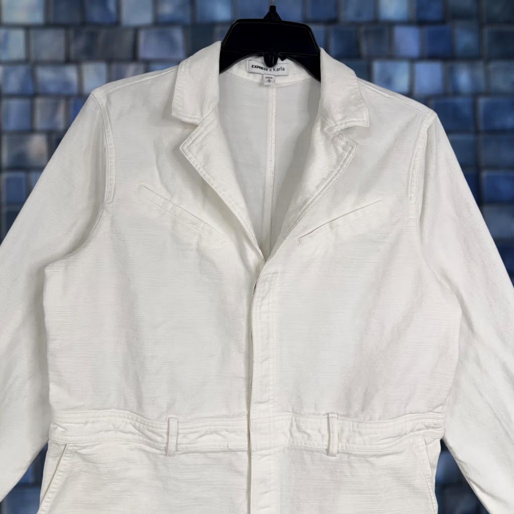 Express Express X Karla Jumpsuit Womens Medium White Utility Coveralls Button Shirt? Size 32" / US 10 / IT 46 - 1 Thumbnail