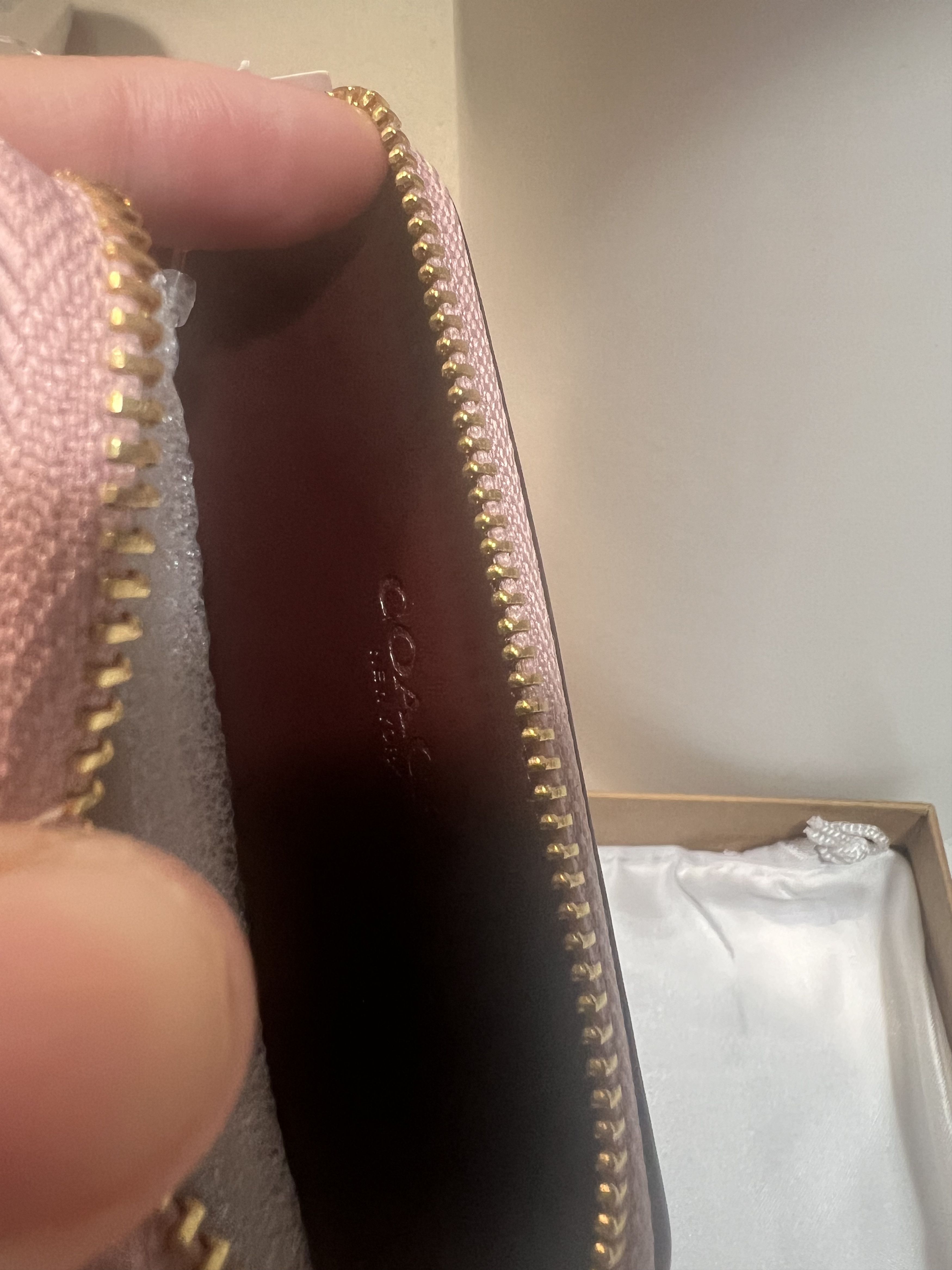 Coach Coach Zip Card Case In Signature Canvas CW883 Size ONE SIZE - 2 Thumbnail