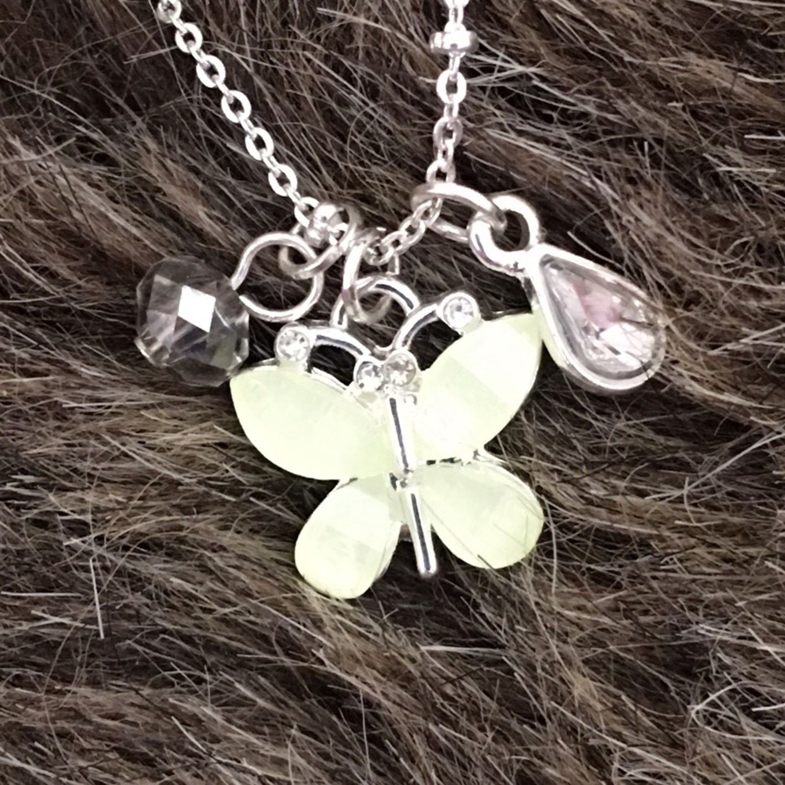 Jewelry Faceted stone butterfly charm sparkle silver chain Size ONE SIZE - 6 Thumbnail