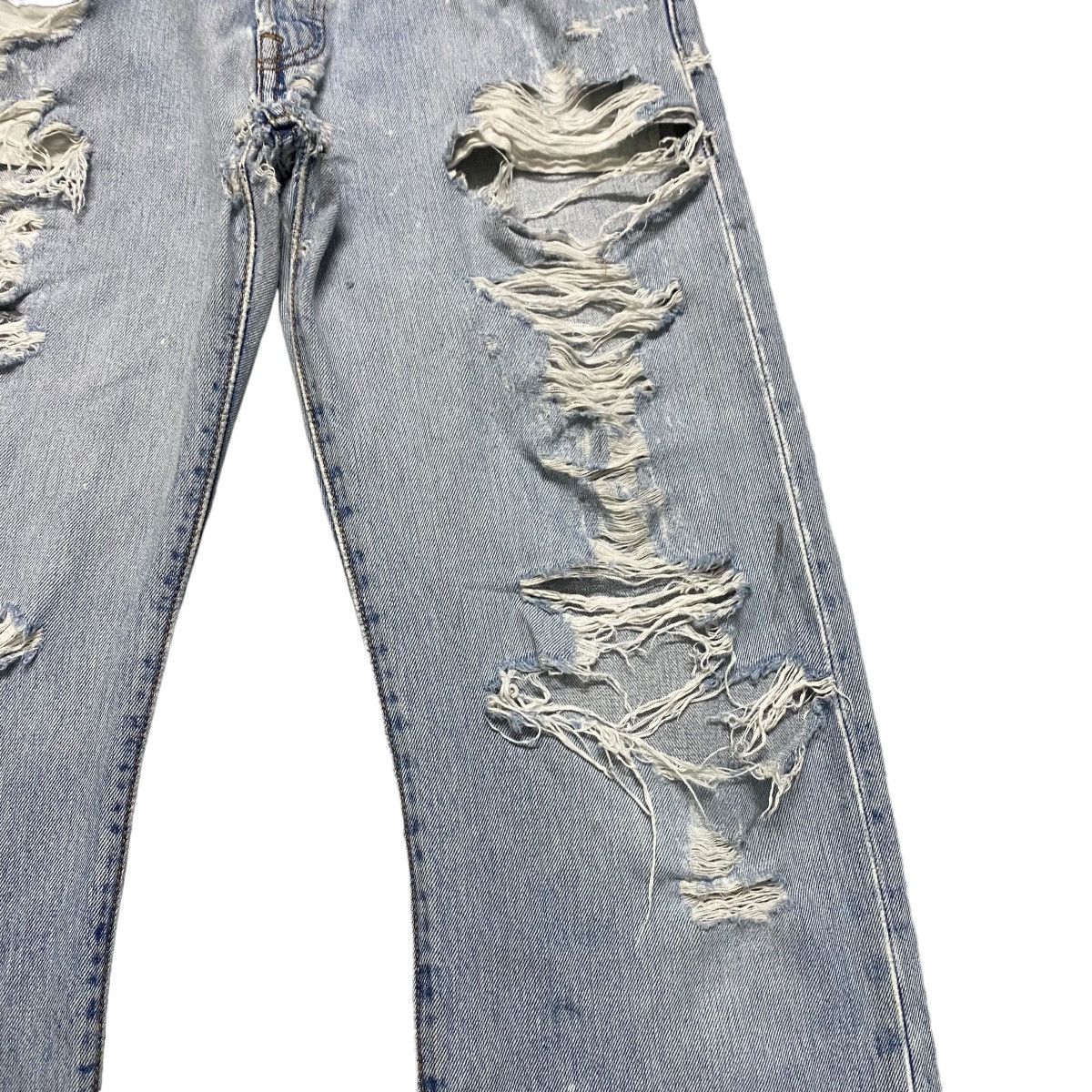 Levi's Vintage Levis 501 Thrashed Jeans Size US 34 / EU 50 - 8 Thumbnail