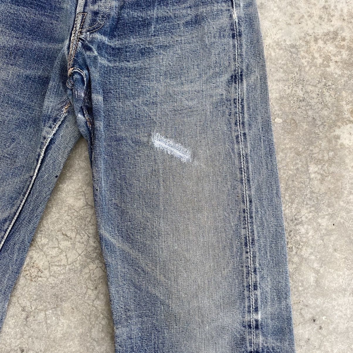Denime Vintage 90’s Denime Faded Blue Distressed Selvedge Jeans Size US 29 - 7 Thumbnail