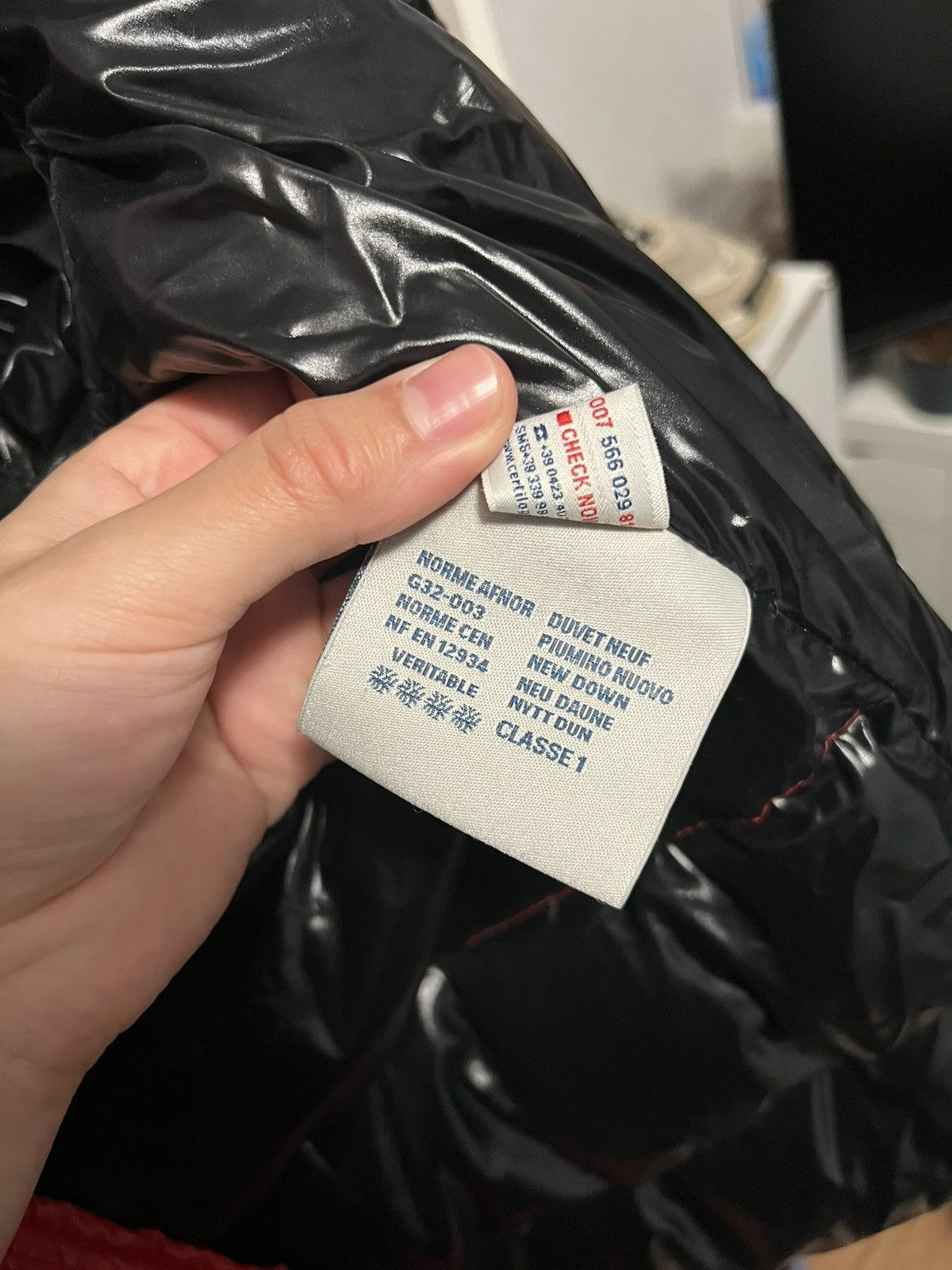 Moncler Moncler Maya Red Size 4 Size US L / EU 52-54 / 3 - 10 Thumbnail