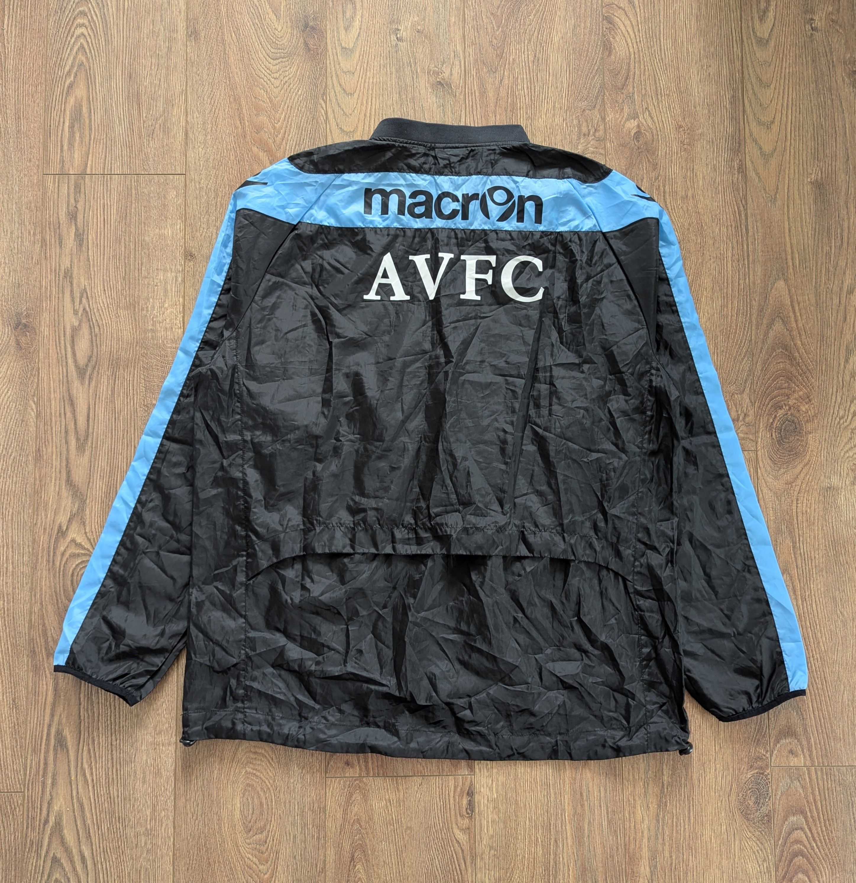 Macron AVFC ASTON VILLA Macron Football Training Long Sleeve Size US XL / EU 56 / 4 - 14 Thumbnail