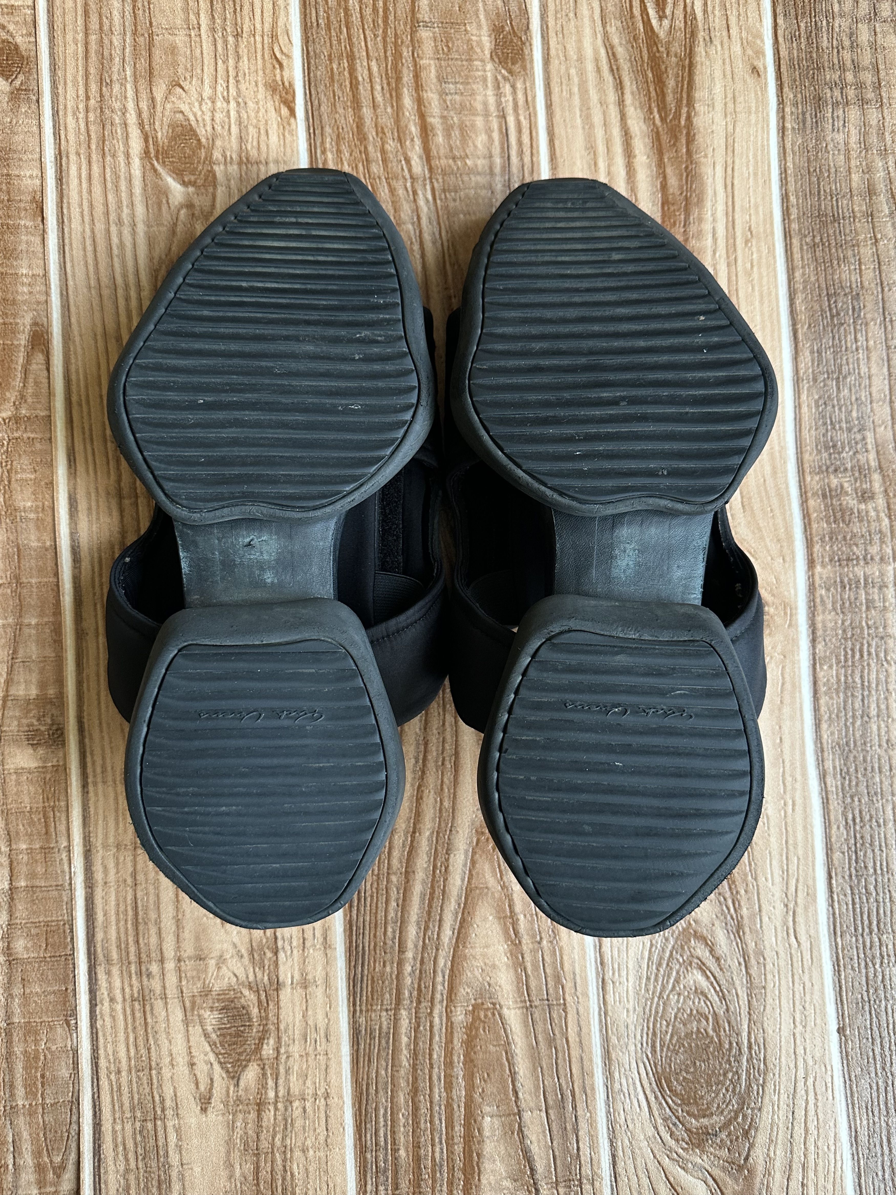 Adidas × Rick Owens × Rick Owens Drkshdw Rick owens co-signed adidas horseshoe slippers Size US 8 / EU 41 - 15 Thumbnail