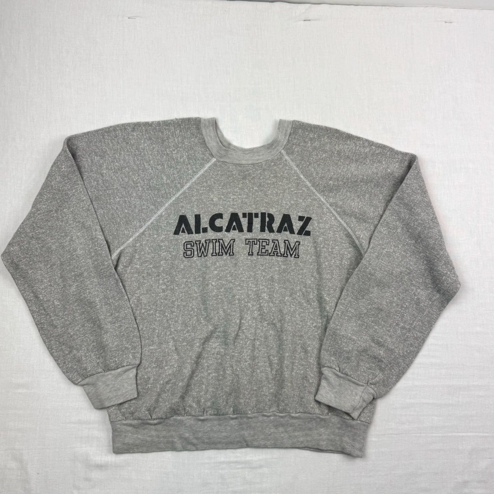 Swims VINTAGE Alcatraz Swim Team Sweatshirt Adult Large Gray 60s 70s USA College Parody Mens Size US L / EU 52-54 / 3 - 2 Thumbnail
