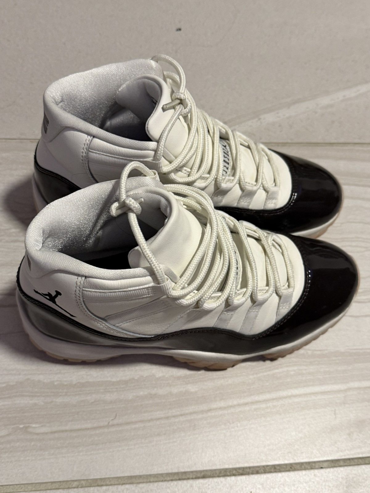 Jordan Brand Jordan 11 Retro Neapolitan Size US 8.5 / IT 38.5 - 2 Thumbnail