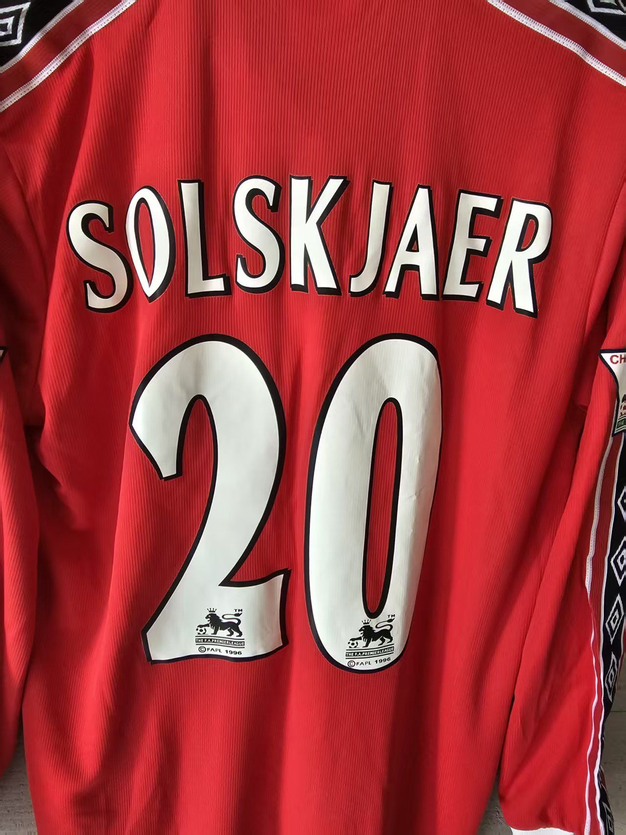 Other 1998 2000 MUFC #20 Solskjaer Jersey Longsleeve Size US XL / EU 56 / 4 - 7 Thumbnail