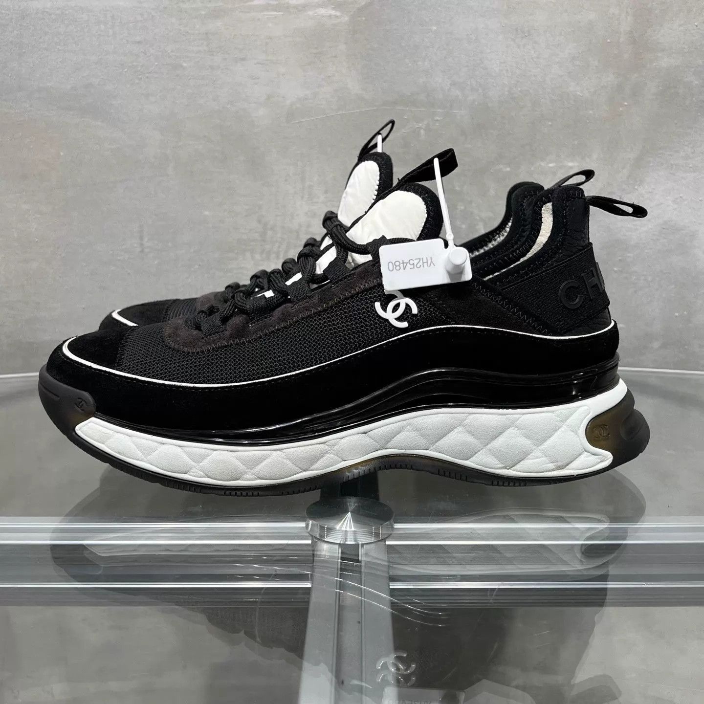 Chanel Chanel Air Sneakers Black & White 41 Size US 8 / EU 41 - 3 Thumbnail