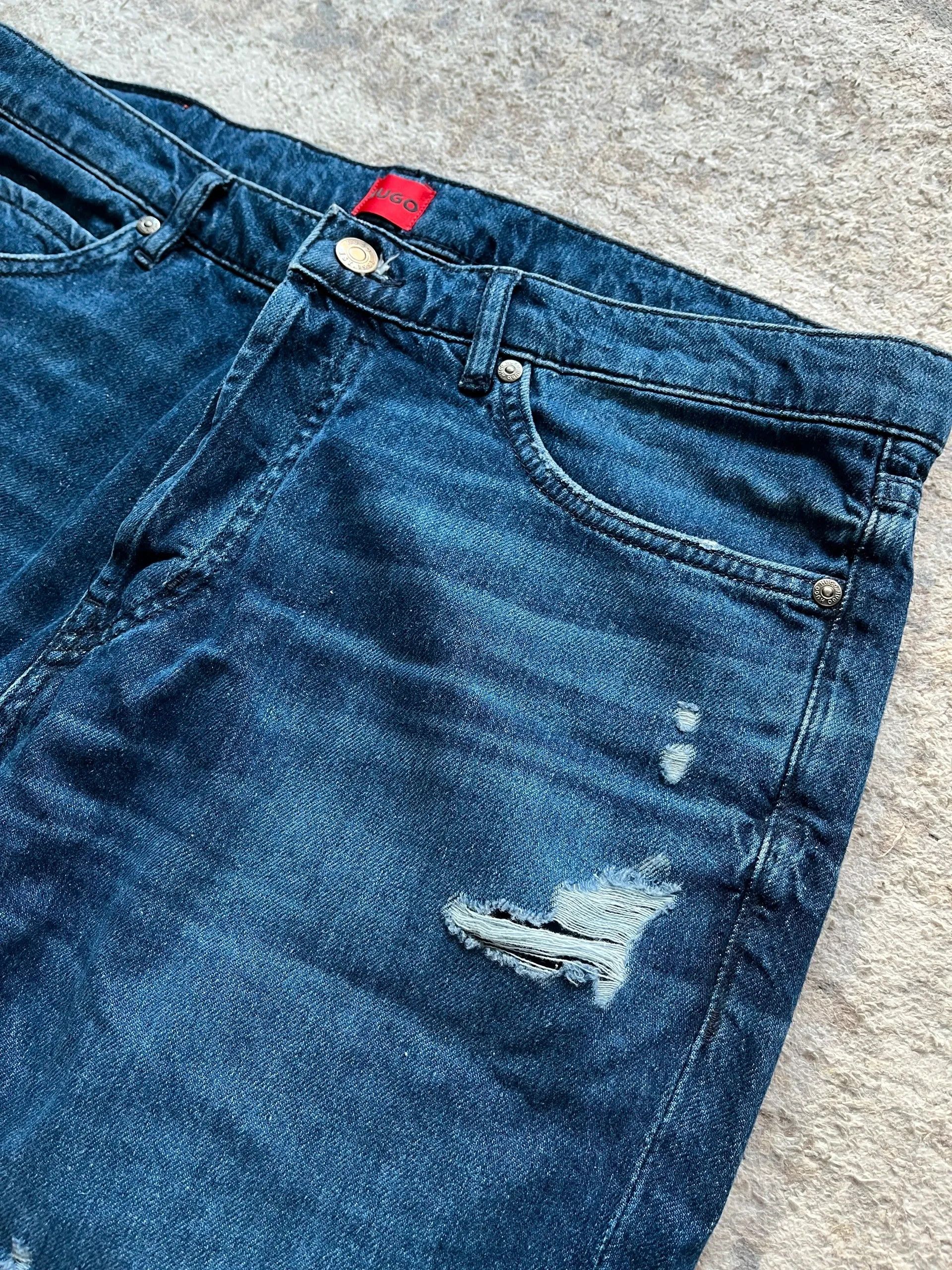 Hugo Boss Hugo Boss Sz 34/32 Distressed Jeans Denim Rare Deadstock Size US 34 / EU 50 - 7 Thumbnail