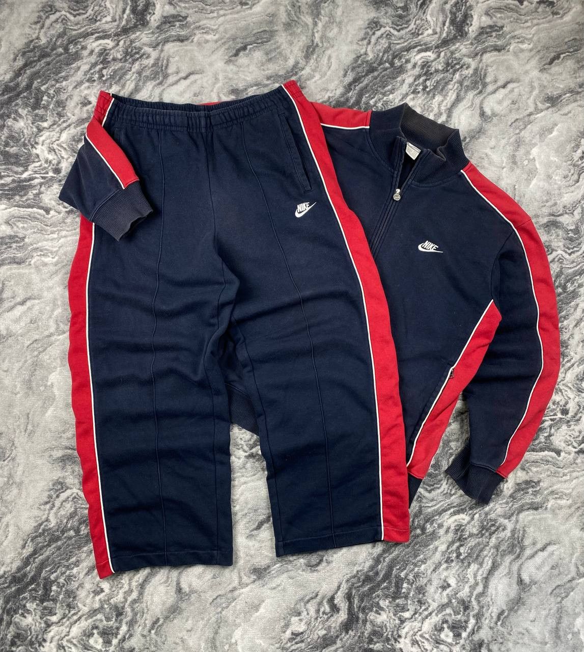 Nike Vintage Nike Tracksuit Jacket And Pants Men Size L Blue/ Red Size US L / EU 52-54 / 3 - 1 Thumbnail