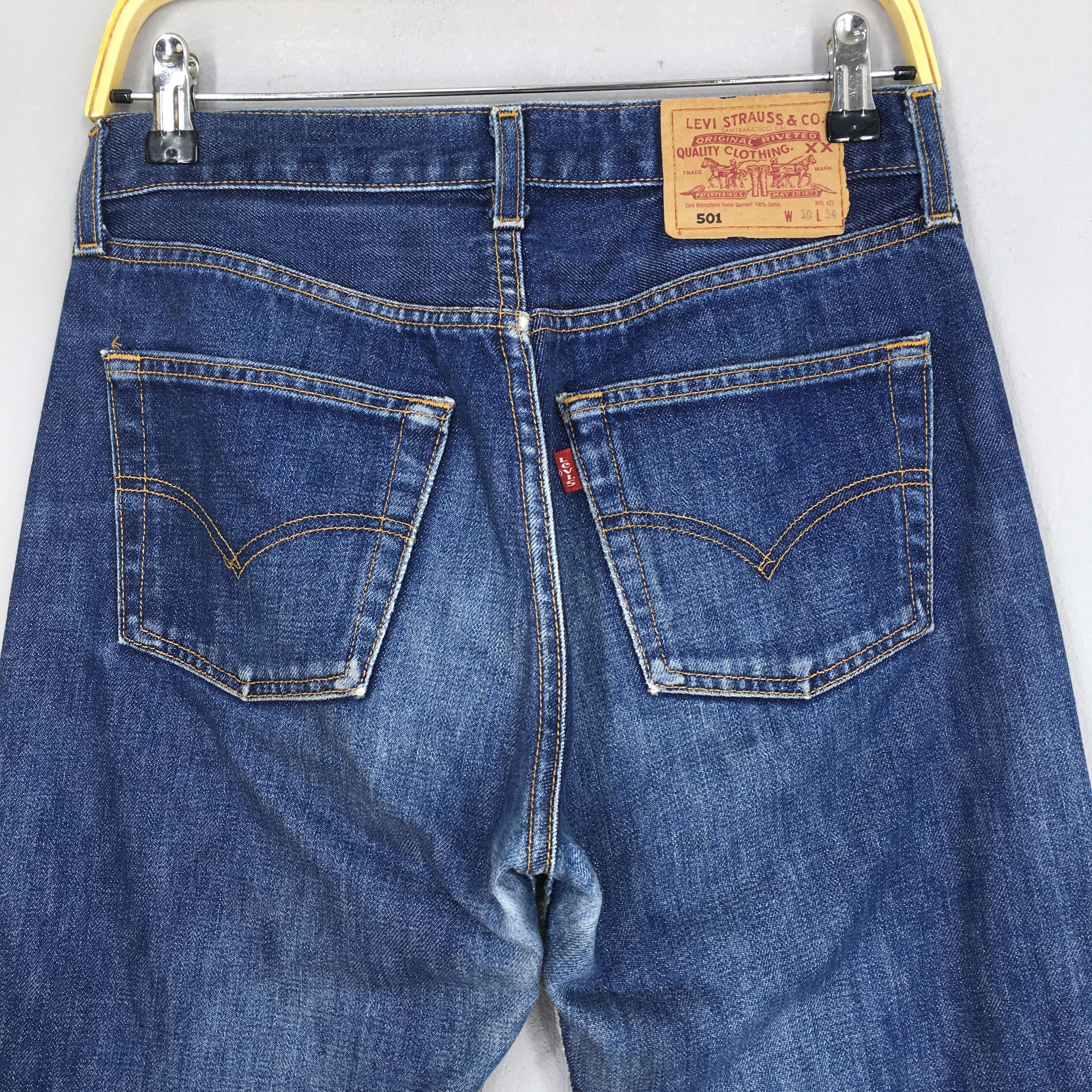 Levi's Size 29x26.5 Vintage 90s Levi's 501 Faded Blue Jeans S740 Size US 29 - 10 Thumbnail