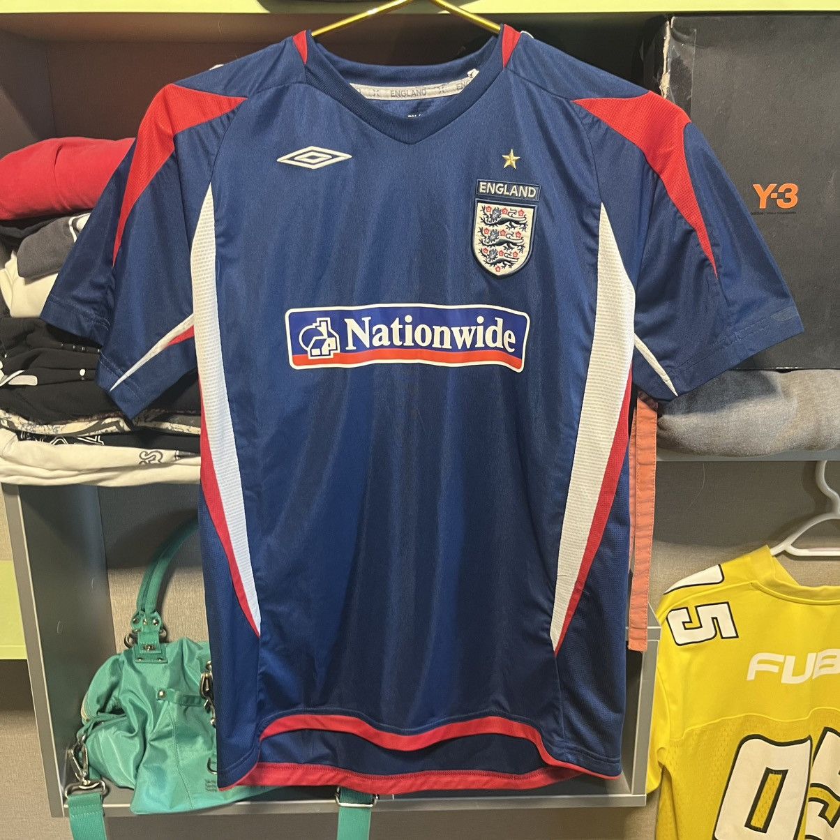 Umbro UMBRO ENGLAND NATIONWIDE SOCCER JERSEY Size US S / EU 44-46 / 1 - 1 Thumbnail