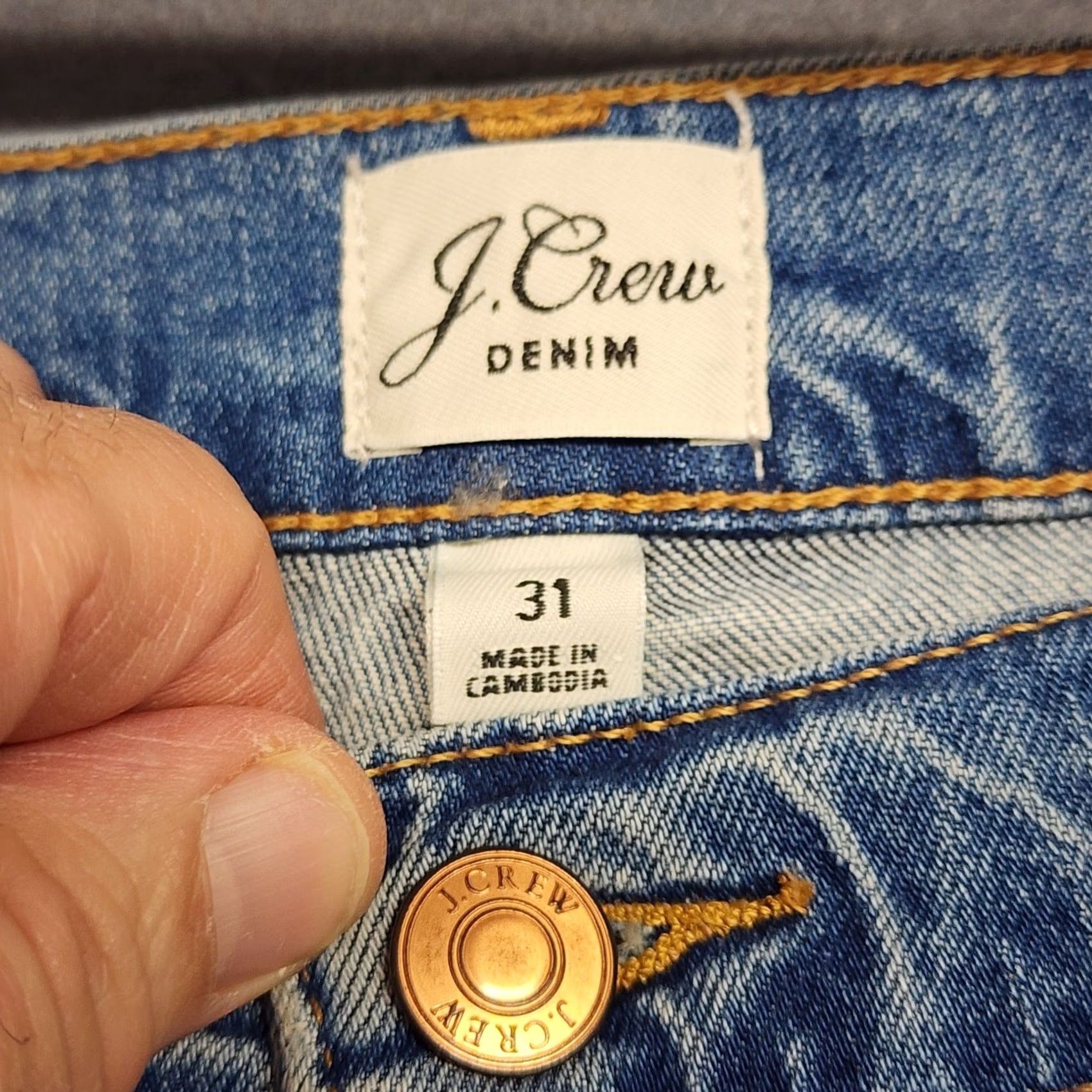 J.Crew J.Crew Slim Boyfriend Jeans Womens 31 Light Wash Cropped 25" Hemmed Inseam Jeans Womens 31 Light Wash Cropped 25" Hemmed Inseam Size 24" / US 00 / IT 34 - 3 Thumbnail