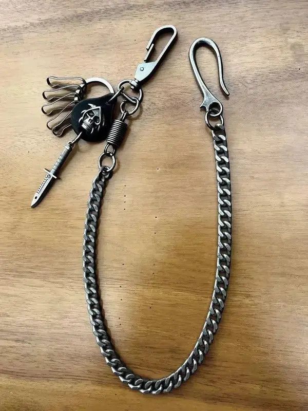 VIBE Vintage Keychain Jeans Chain Skull Dagger Belt Chain Size ONE SIZE - 3 Thumbnail