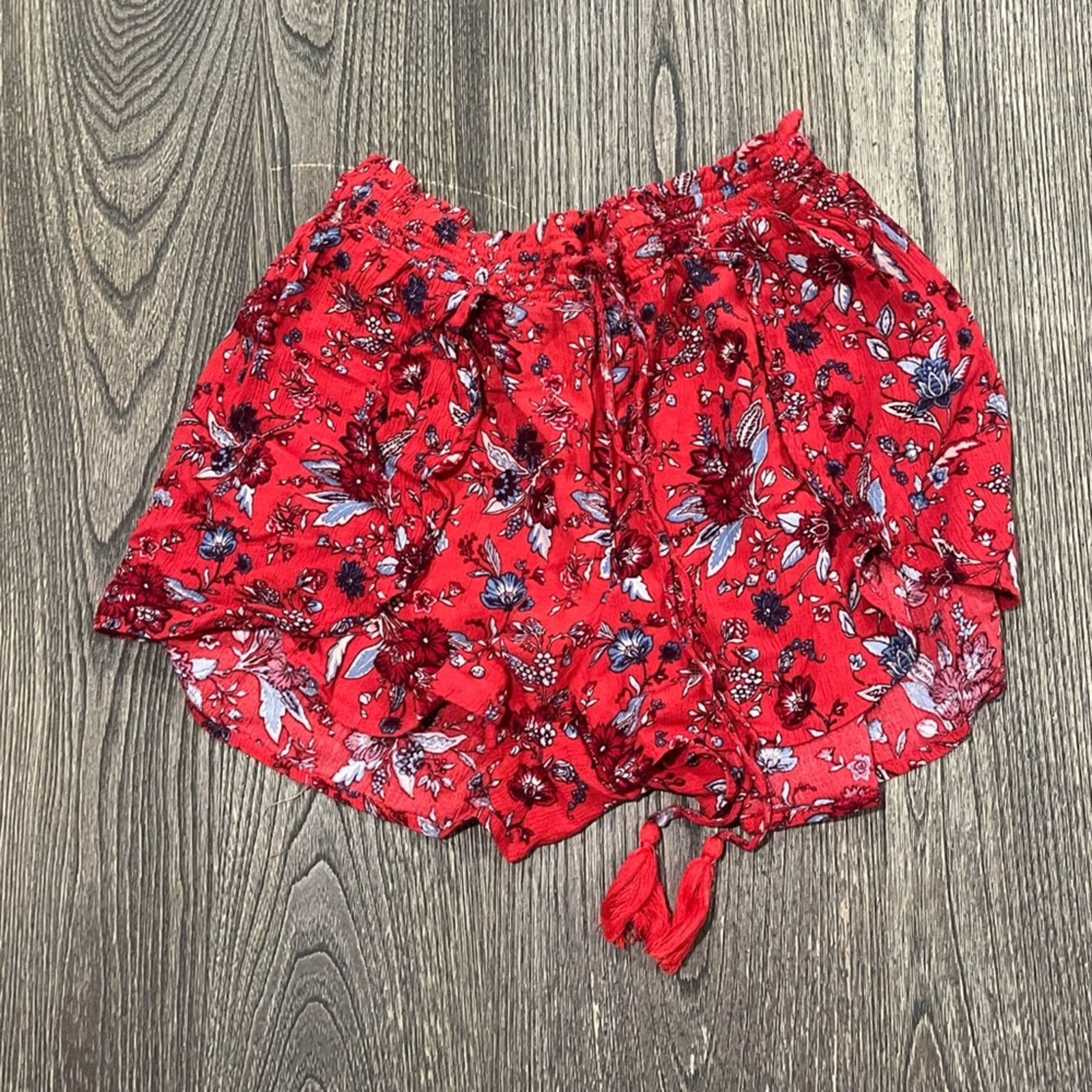 American Eagle Outfitters American Eagle Floral Short Elastic Waist Pull-On Red SZ S Size 26" / US 2 / IT 38 - 1 Thumbnail