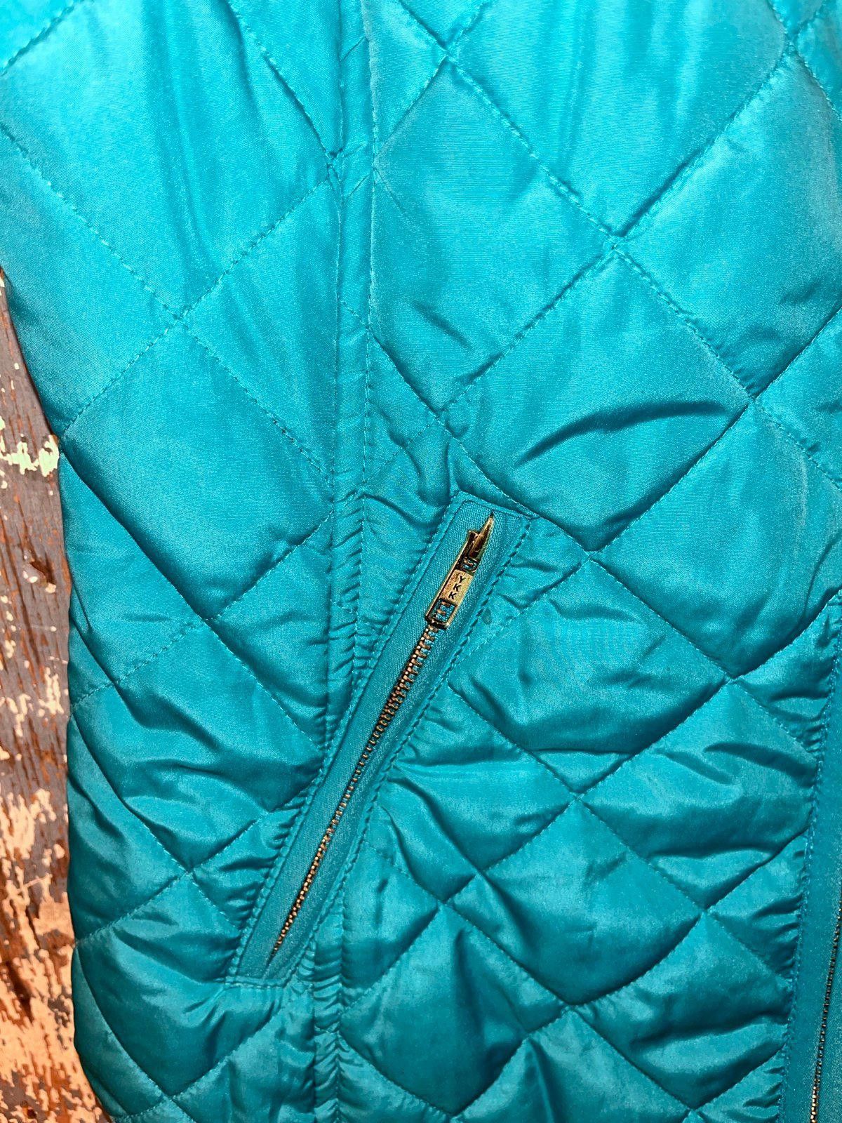 Designer Crown and Ivy lightweight puffer vest, size Small Size S / US 4 / IT 40 - 3 Thumbnail