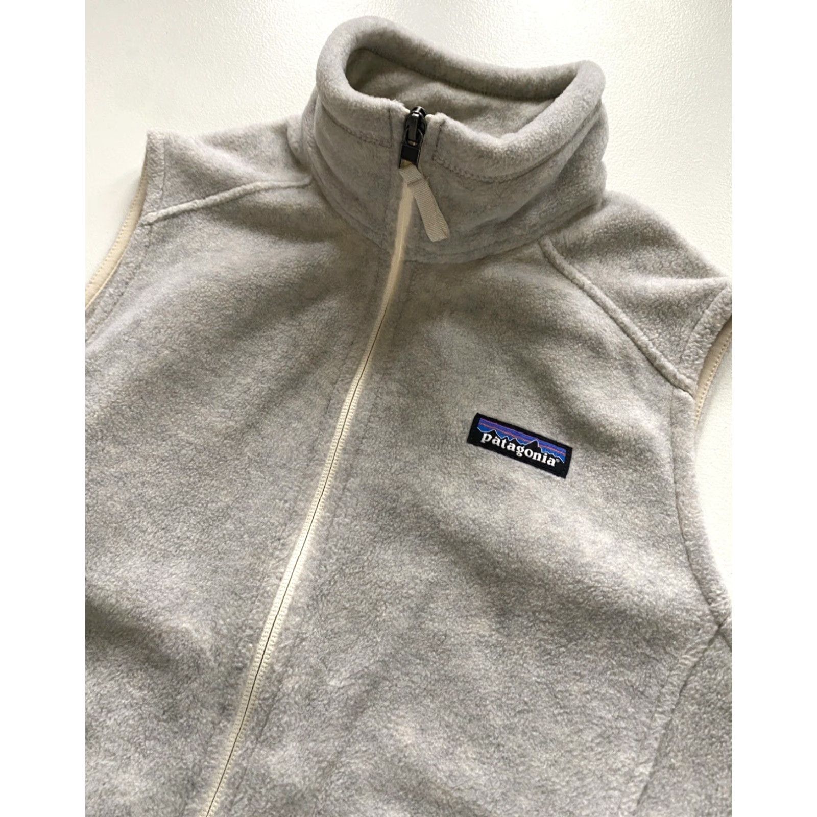 Patagonia Patagonia Women's Vest Synchilla Full Zip Oat 23015 S Outdoor Logo Size S / US 4 / IT 40 - 6 Thumbnail