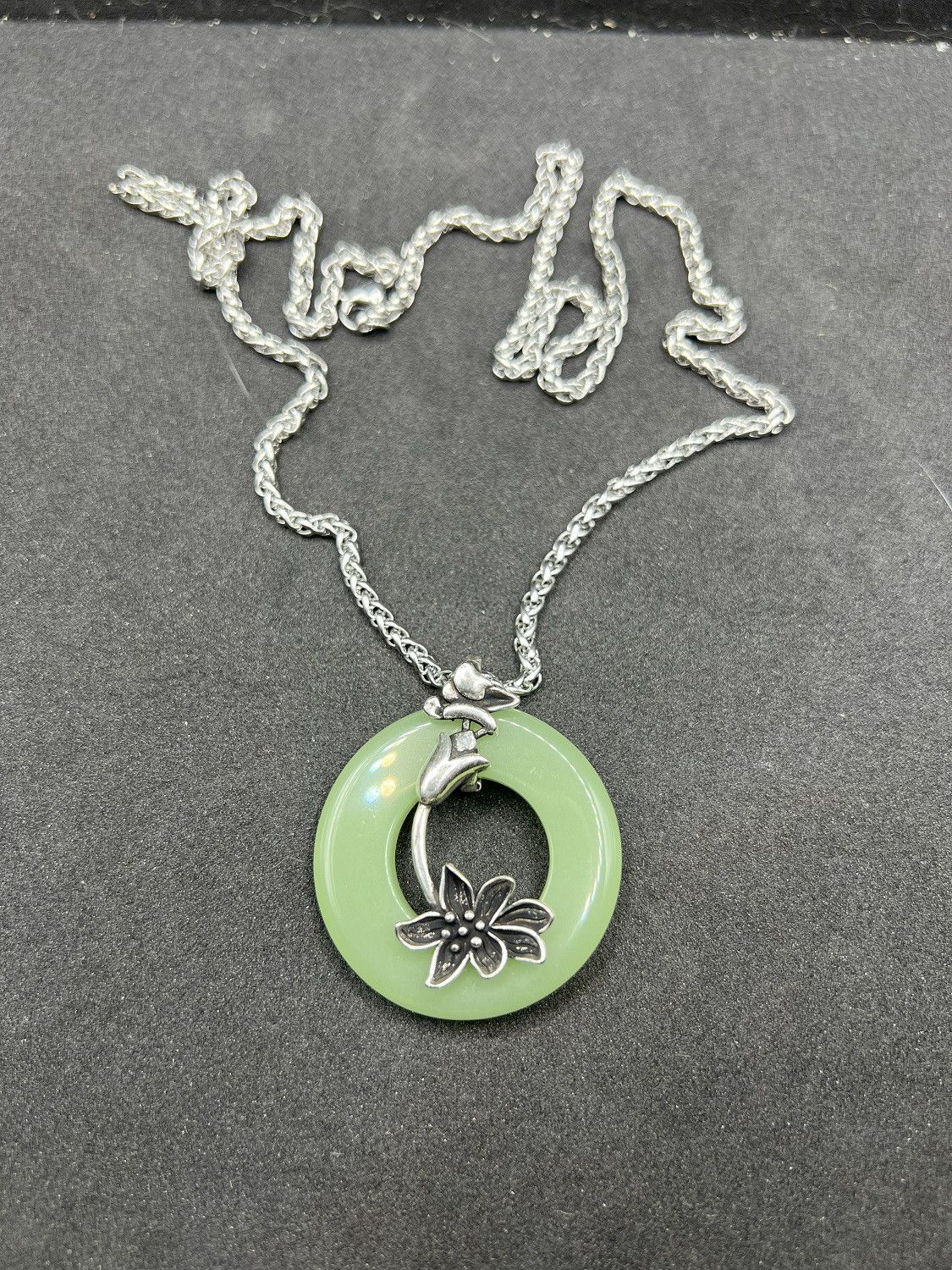 Jewelry Big Round Green Jade Chain Necklace Size ONE SIZE - 4 Thumbnail