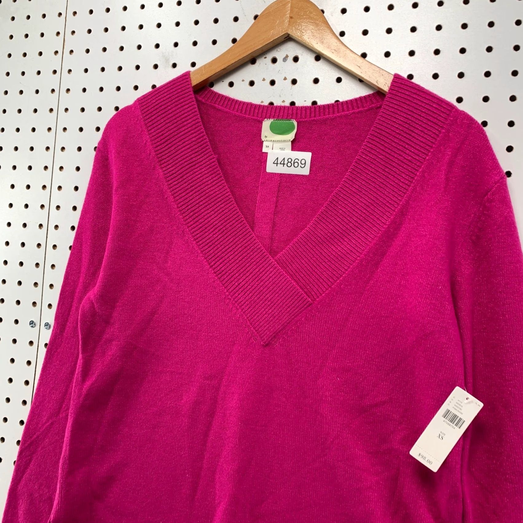 Anthropologie VINTAGE Anthropologie Galizia Tunic Sweater Womens XS Hot Pink V Neck NWT Cozy Size XS / US 0-2 / IT 36-38 - 4 Thumbnail