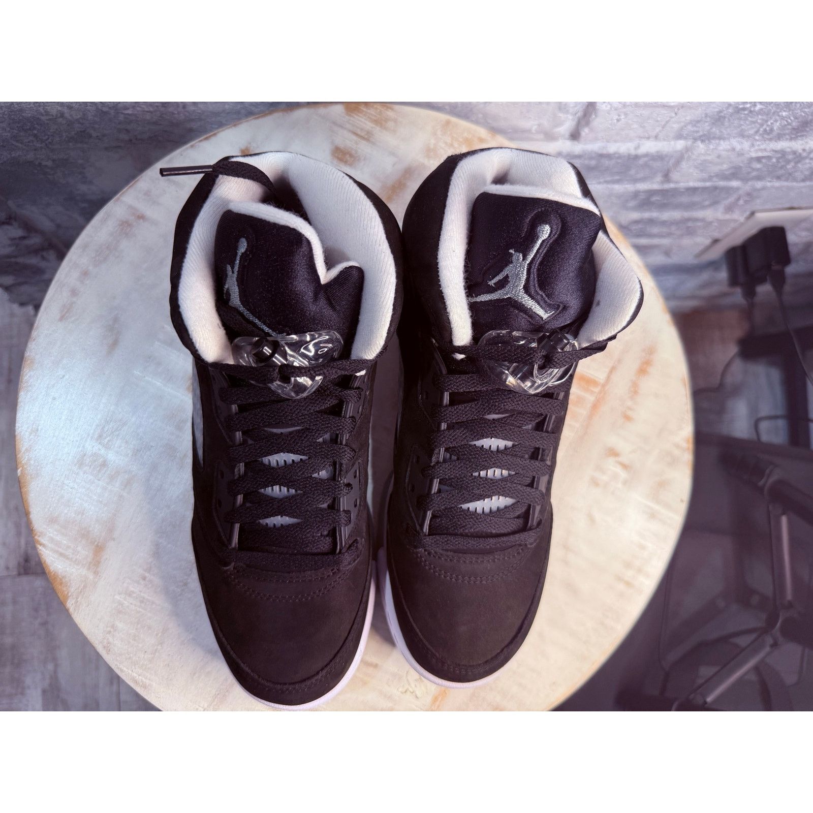 Jordan Brand Jordan 5 Retro Moonlight Oreo Size 7 Size US 7 / EU 40 - 2 Thumbnail