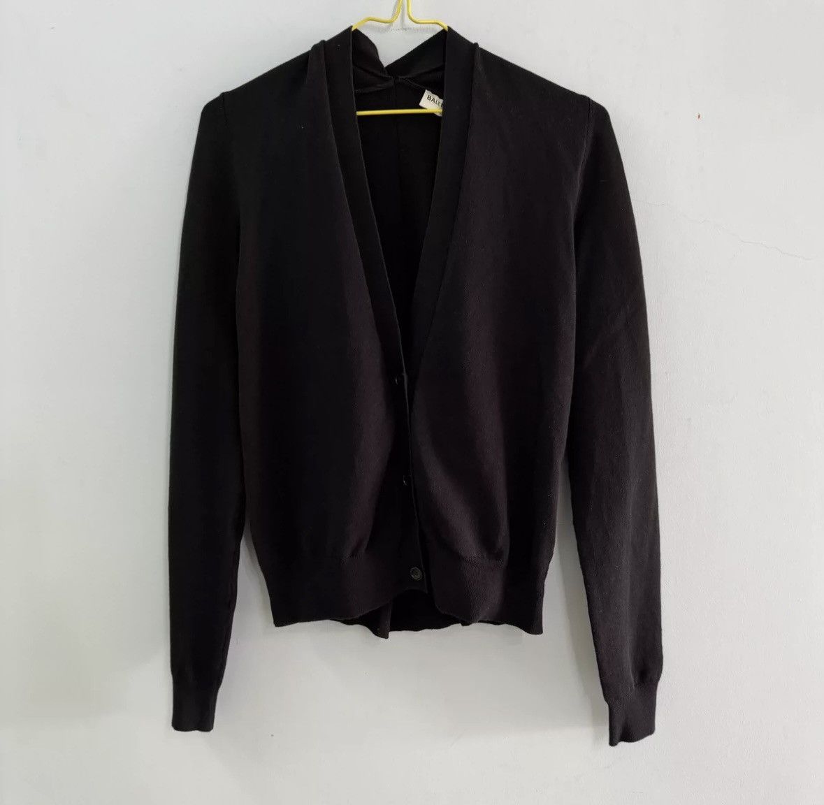 Balenciaga Balenciaga irregular knitwear Size US M / EU 48-50 / 2 - 1 Thumbnail