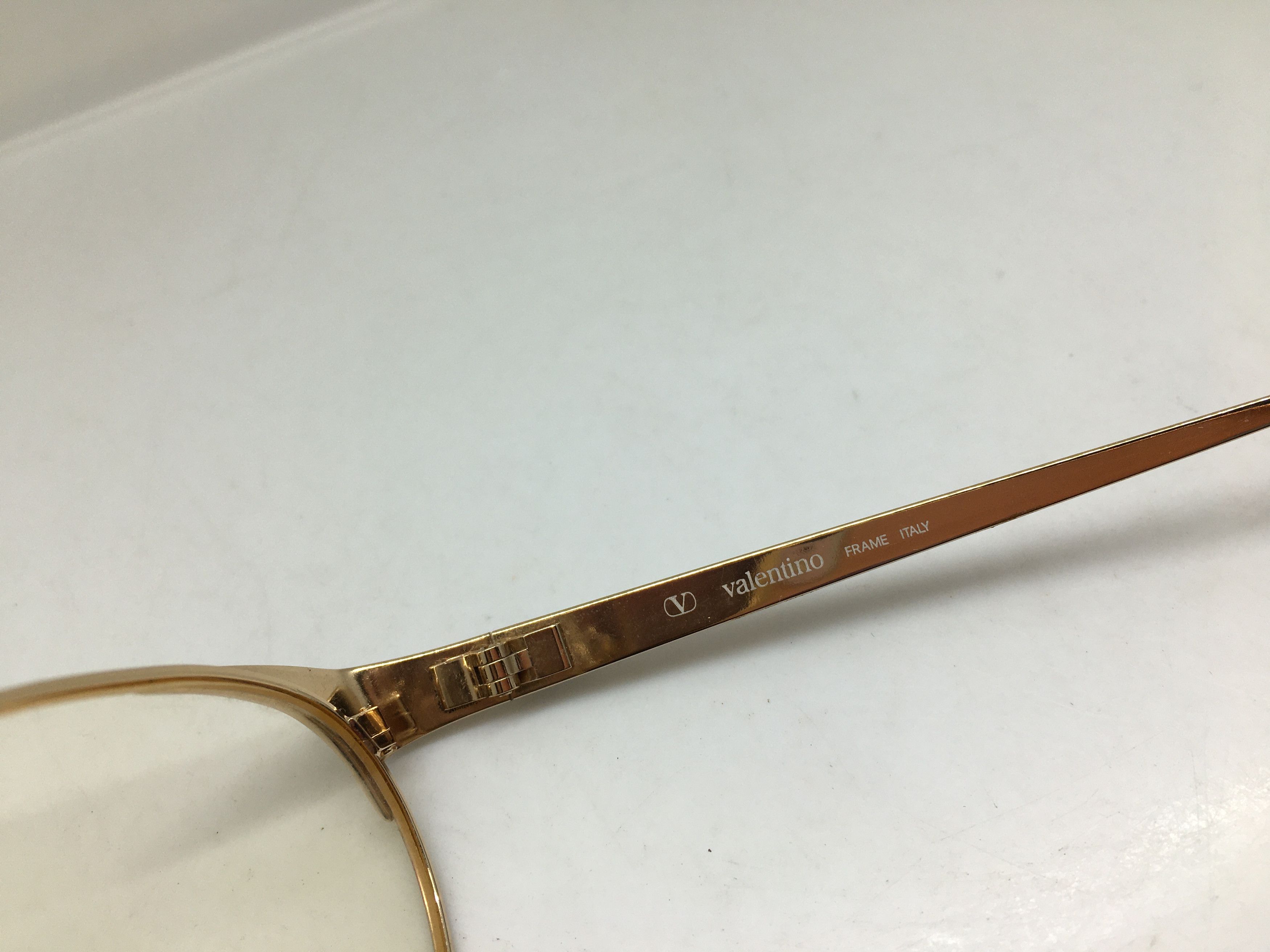 Valentino Vintage Valentino V370 Cat Eye Eyeglasses Frame Italy Size ONE SIZE - 6 Thumbnail