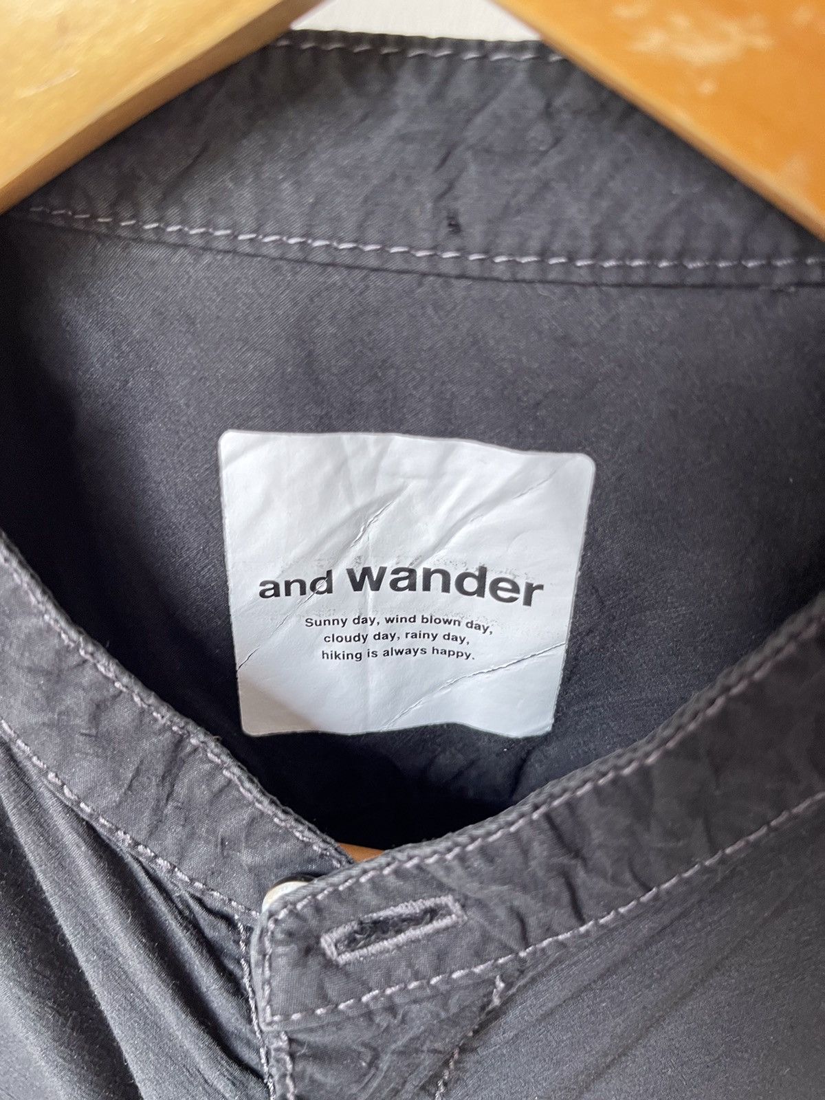 And Wander And Wender Croped SHIRT Half Button. Size US M / EU 48-50 / 2 - 9 Thumbnail