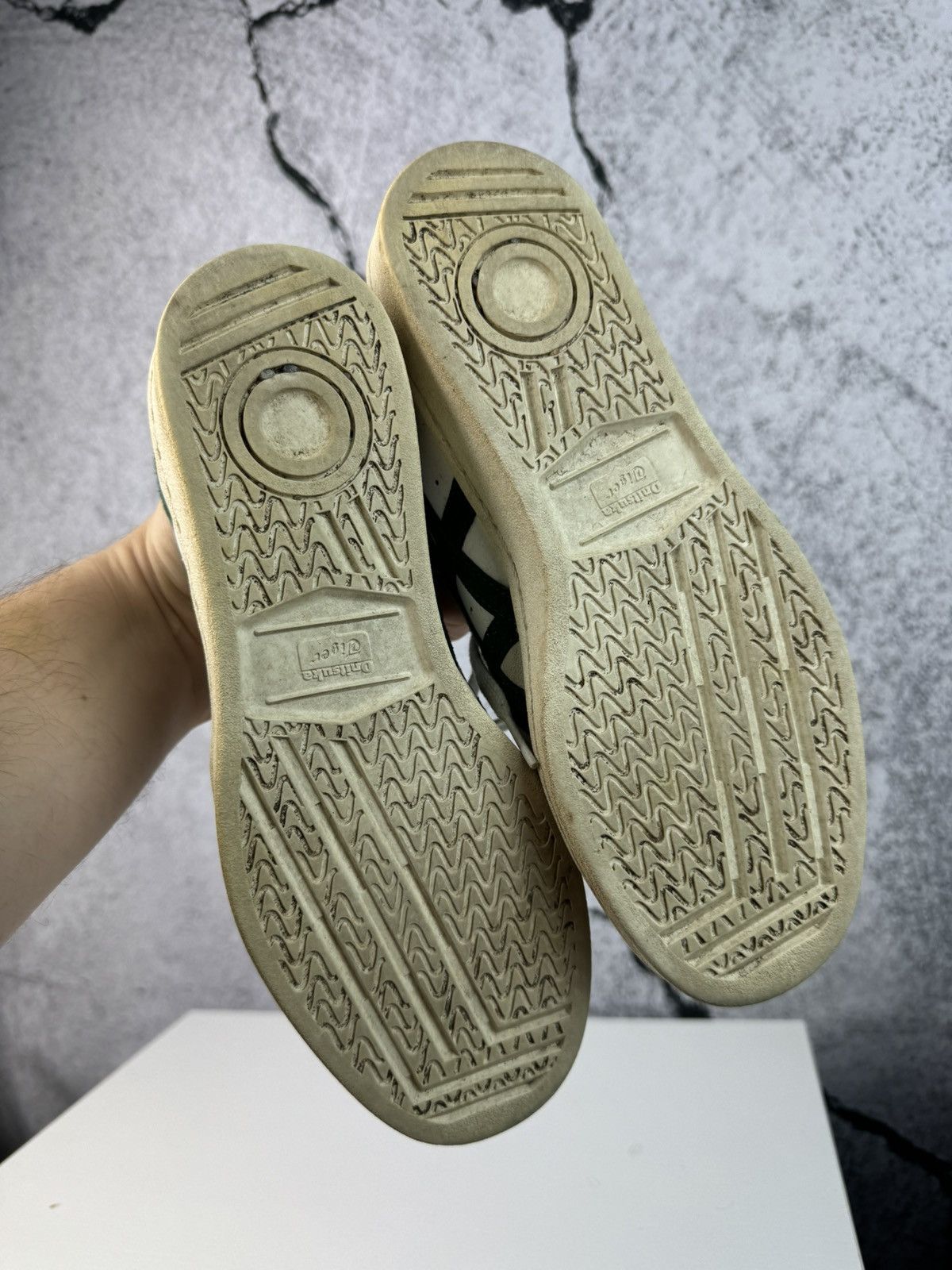 Japanese Brand Onitsuka Tiger OG Sneakers Y2K Vintage Size US 7.5 / IT 37.5 - 6 Thumbnail