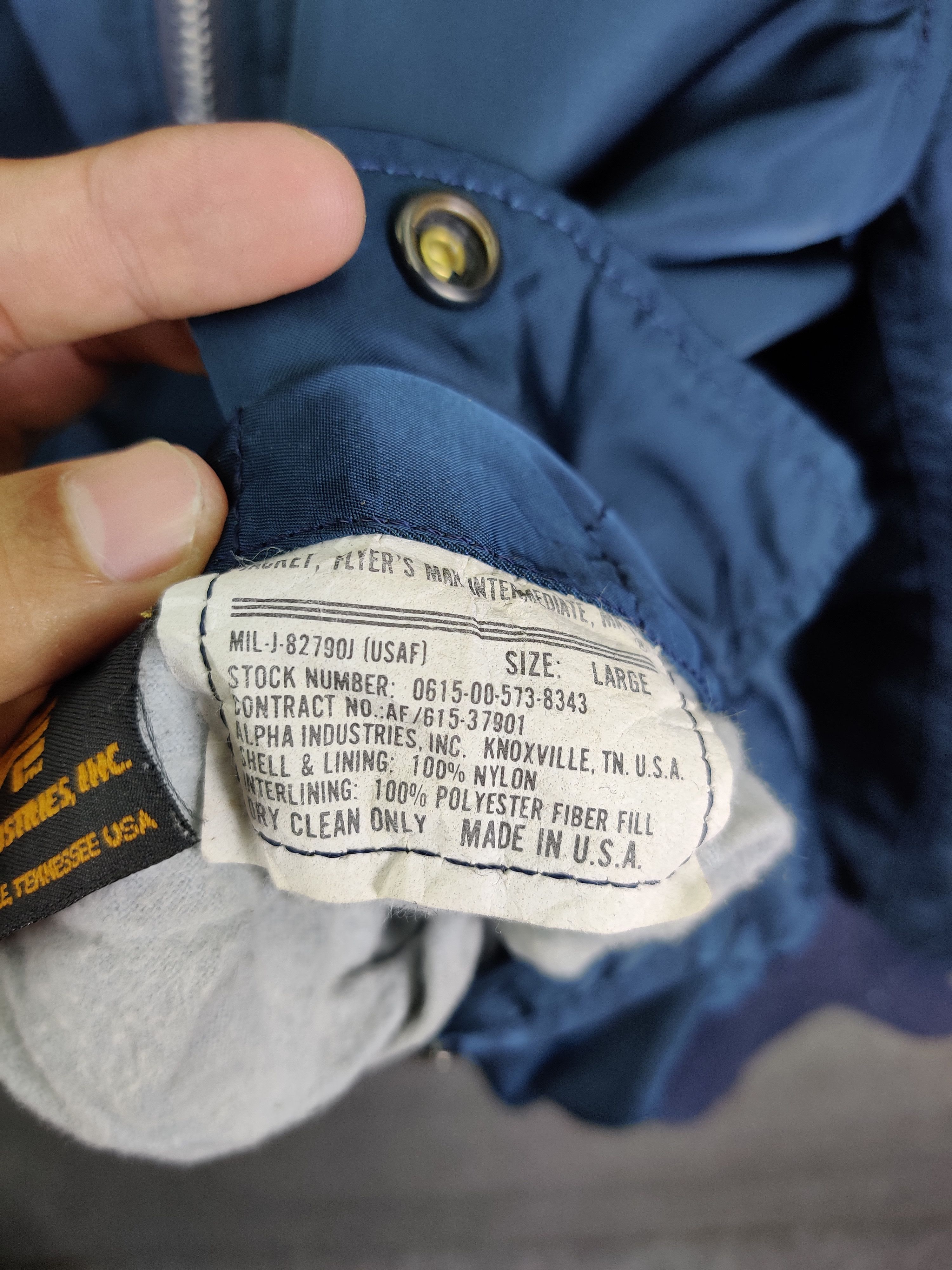 Alpha Industries Vintage 90s Alpha Industries MA-1 Flight Bomber Jacket Size US L / EU 52-54 / 3 - 8 Thumbnail