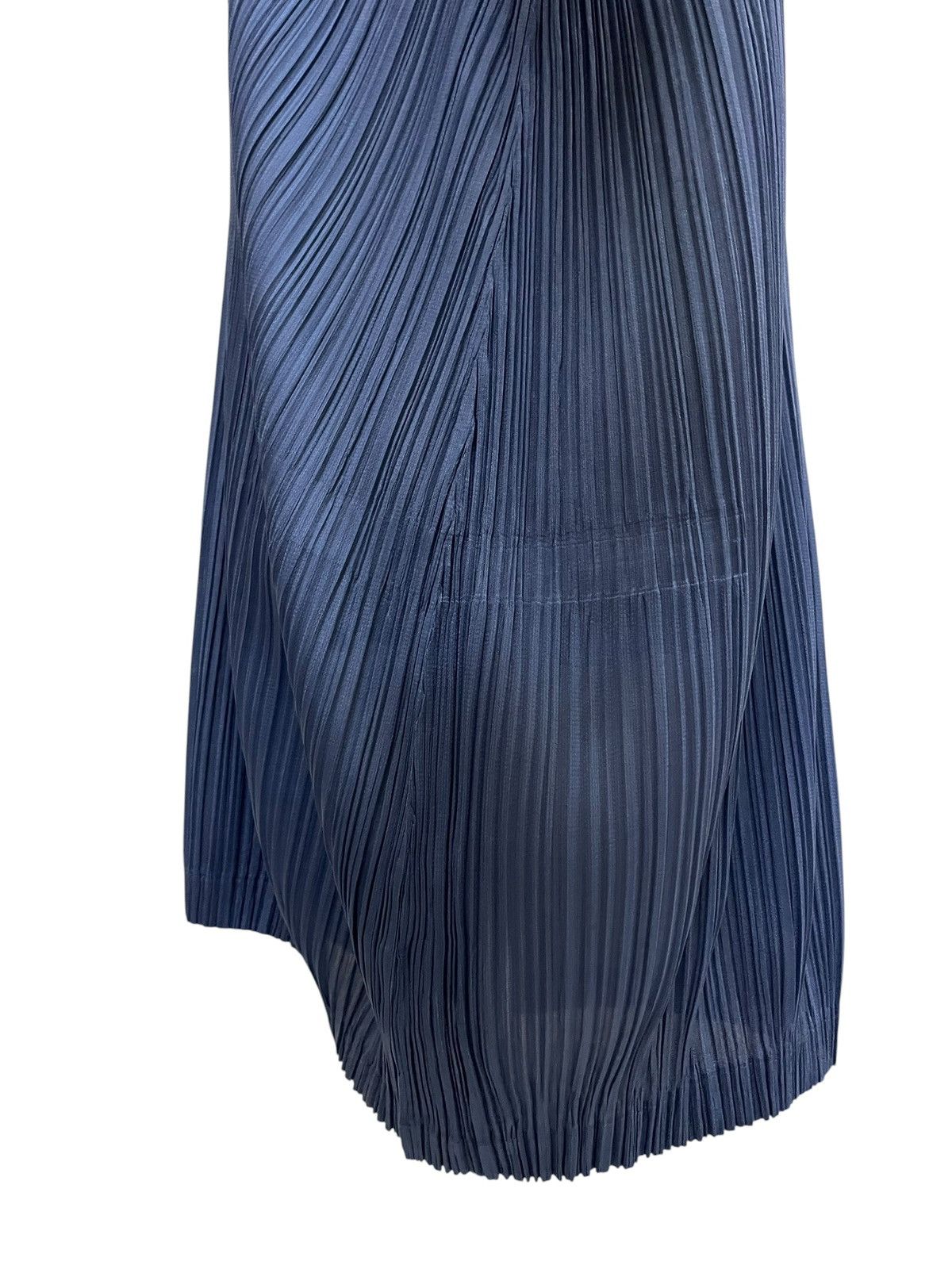 Pleats Please Issey Miyake Pleated Please By Issey Miyake Blouse Size M / US 6-8 / IT 42-44 - 8 Thumbnail