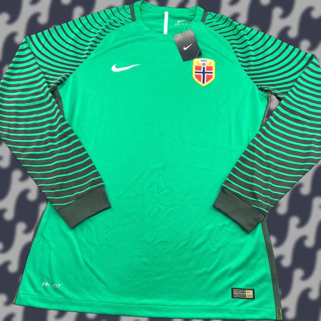 Nike Nike Norway 2016 2017 Goalkeeper Jersey Mens Large Football Long Sleeve T-Shirt Green Size US L / EU 52-54 / 3 - 1 Thumbnail
