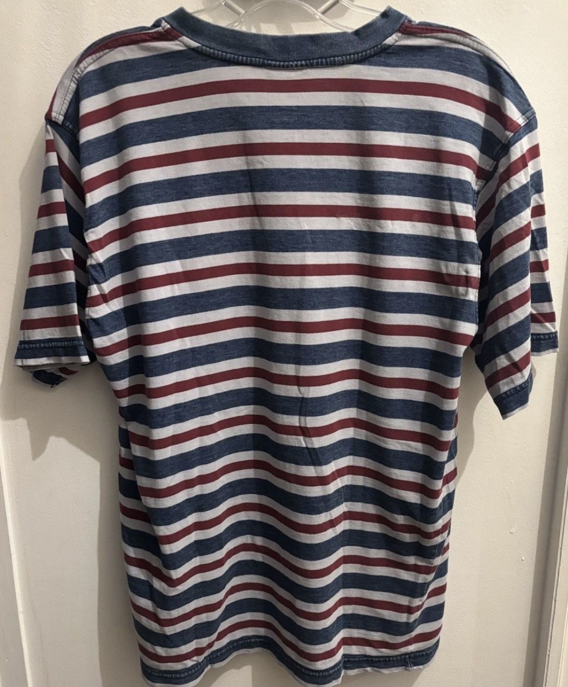 Other Vintage 90s Bitch Skateboard V-Neck Tee Shirt Size US L / EU 52-54 / 3 - 9 Thumbnail