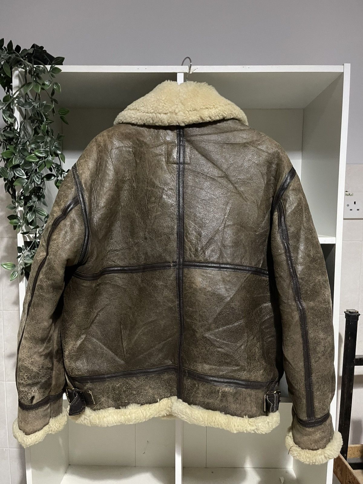Vintage Vintage Shearling B-3 Leather Jacket Size US M / EU 48-50 / 2 - 2 Thumbnail