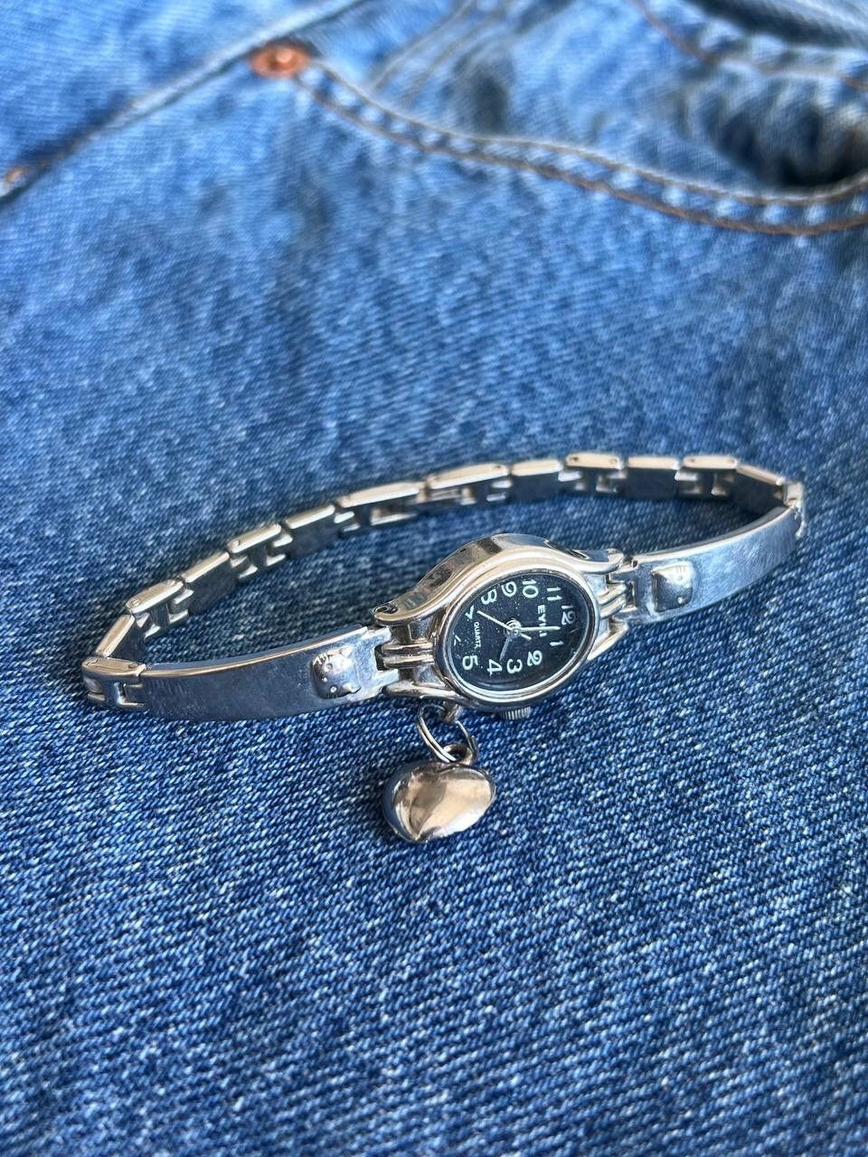 Japanese Brand × Vintage Vintage ❤️ Heart Amulet Japanese style futuristic Steel Watch Size ONE SIZE - 4 Thumbnail