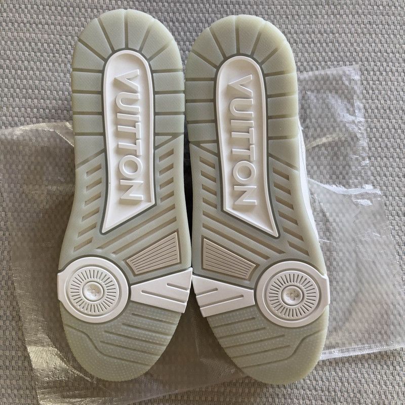 Louis Vuitton Louis Vuitton Trainer Low Top Fashion Sneakers -2508 Size US 10.5 / EU 43-44 - 4 Thumbnail