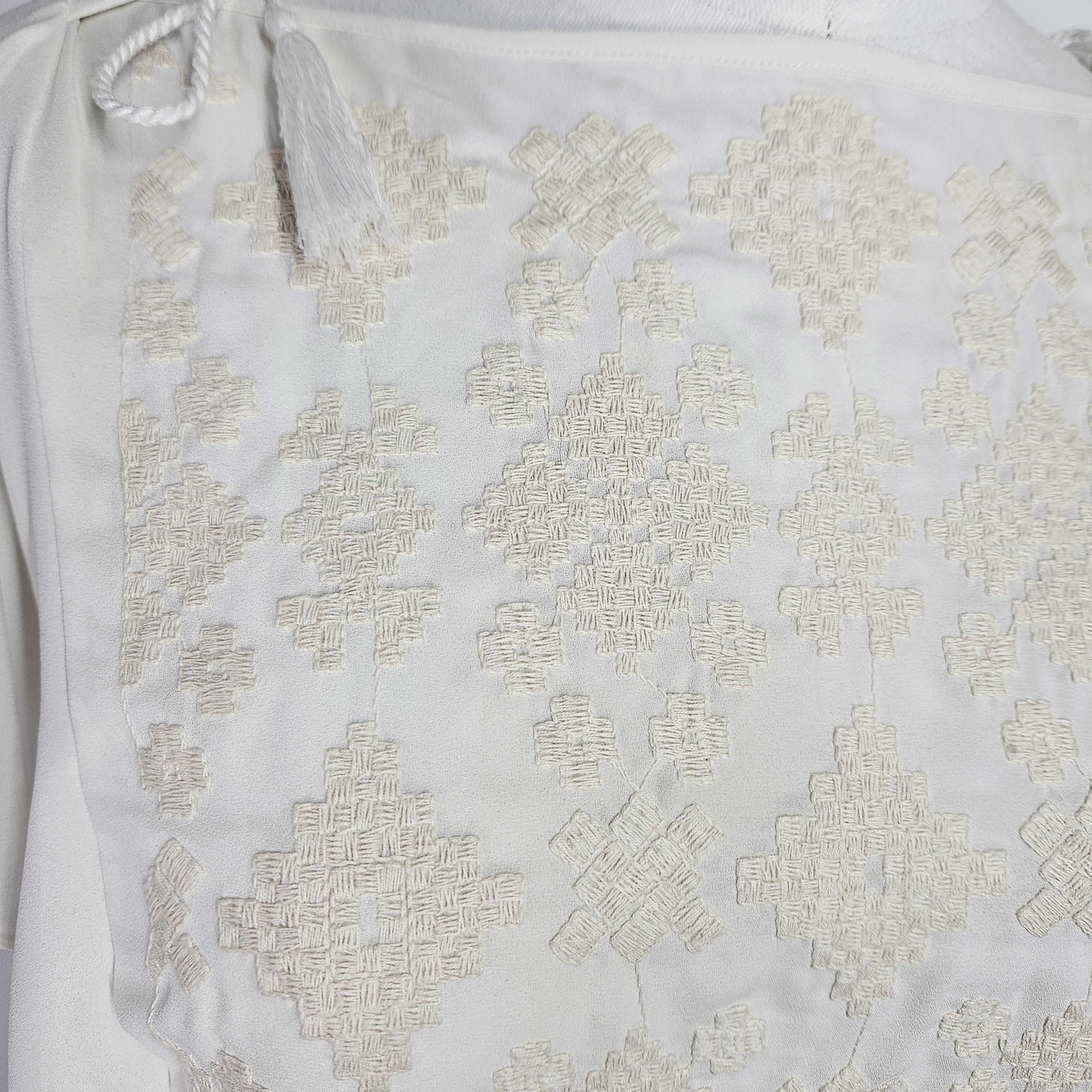 Mossimo Mossimo Size XS Blouse White Cream Embroidered Angel Sleeves Size XS / US 0-2 / IT 36-38 - 7 Thumbnail