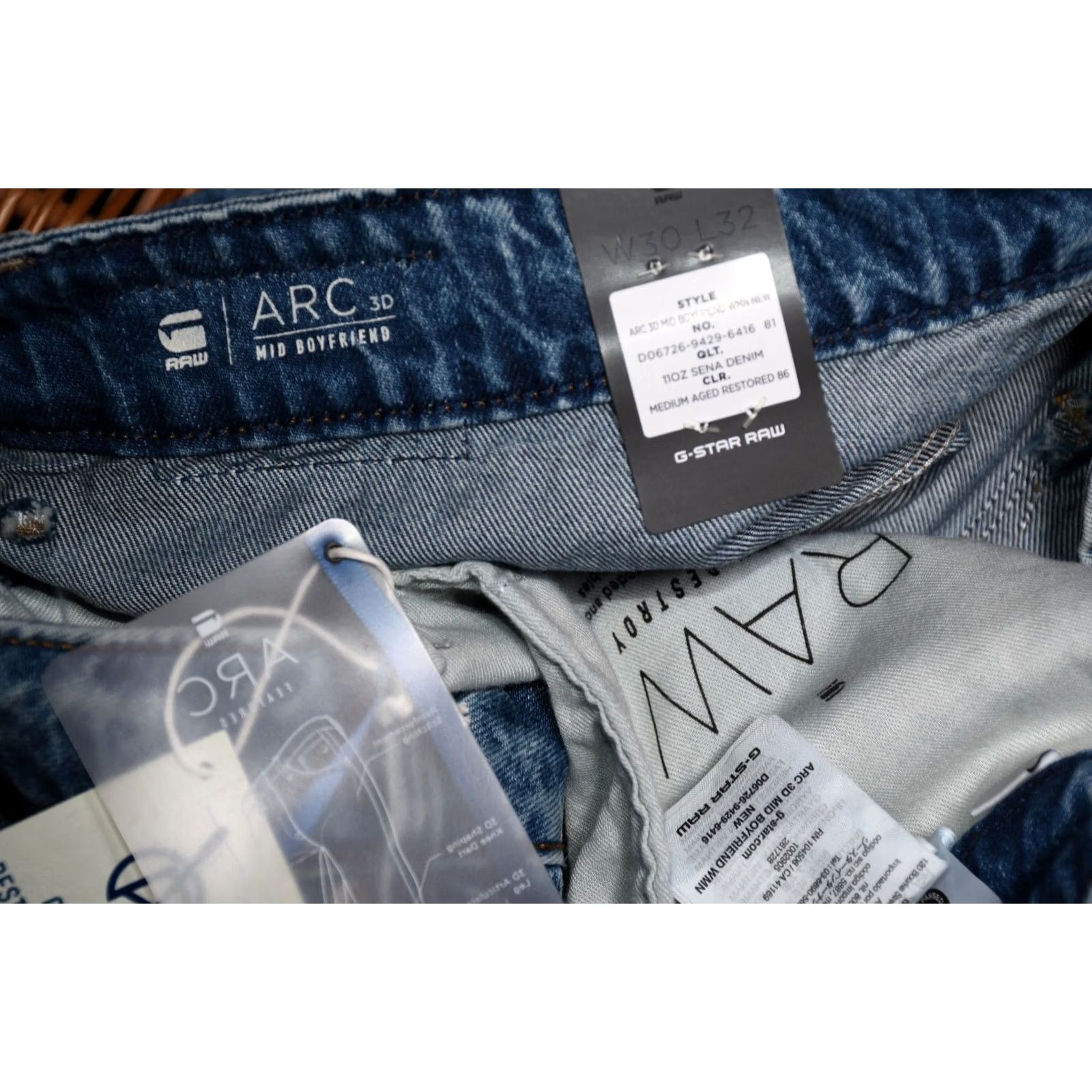 G-Star G-Star Arc 3D Low Boyfriend Jeans Womens W30 L32 Denim Blue 100% Cotton Regular Inseam 32 Size 30" / US 8 / IT 44 - 7 Thumbnail