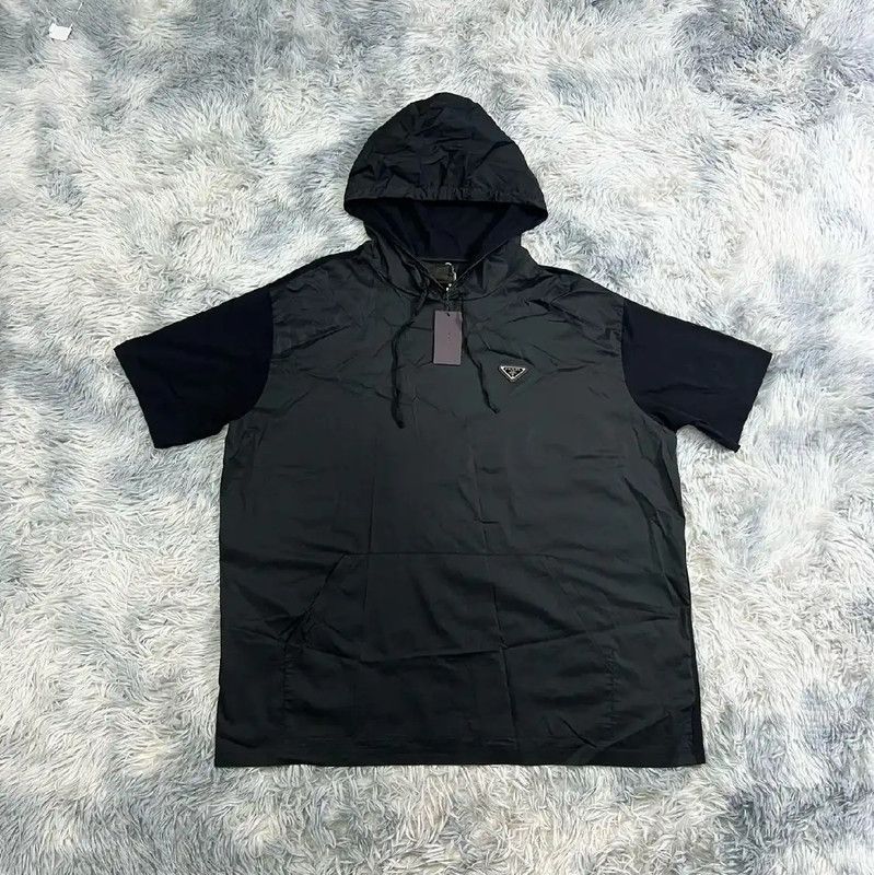 Prada Prada Black Hooded Short Sleeve T-Shirt Size US L / EU 52-54 / 3 - 1 Thumbnail