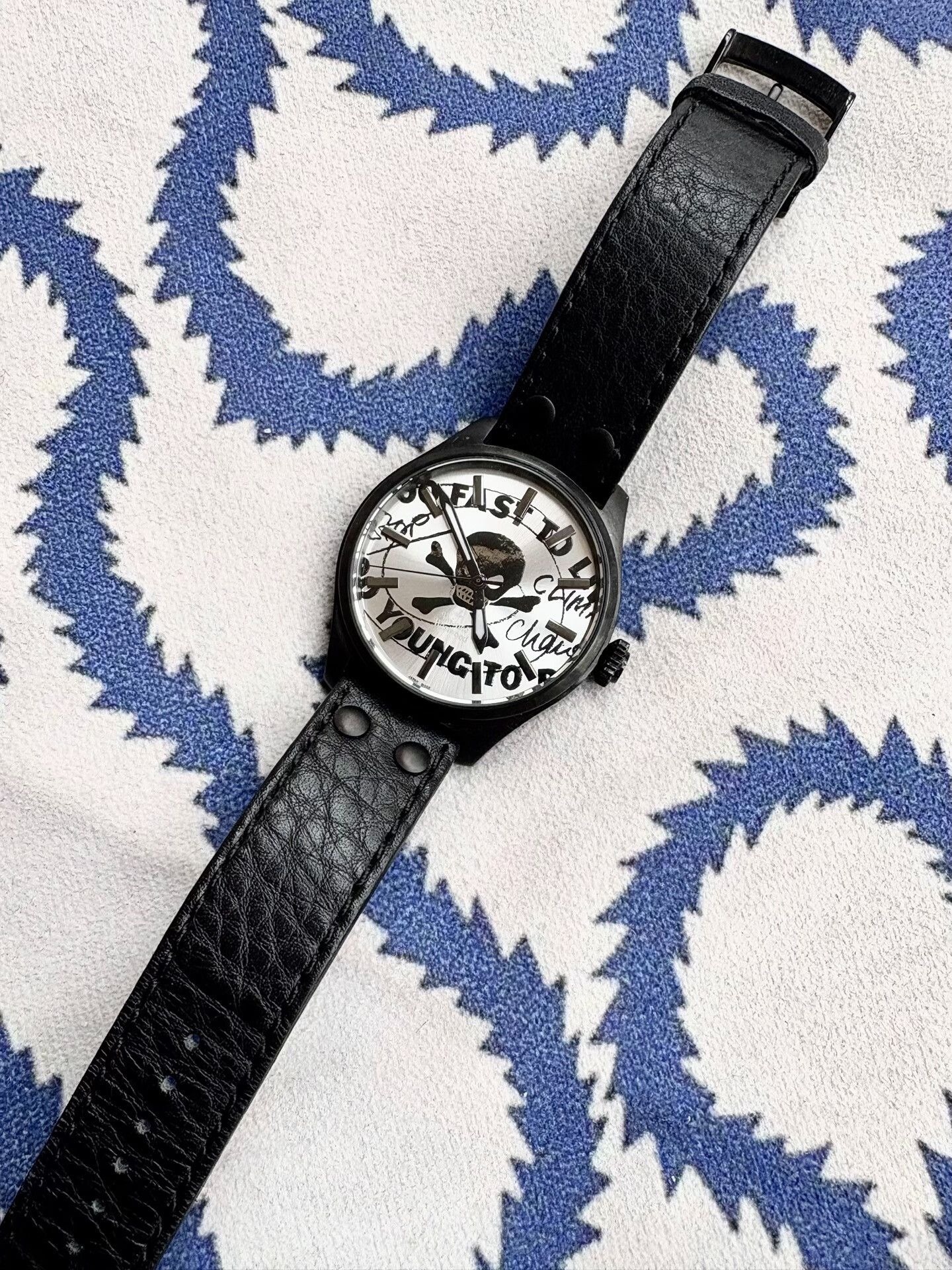 Vivienne Westwood Vivienne Westwood Vintage Punk Skull Watch Size ONE SIZE - 1 Thumbnail