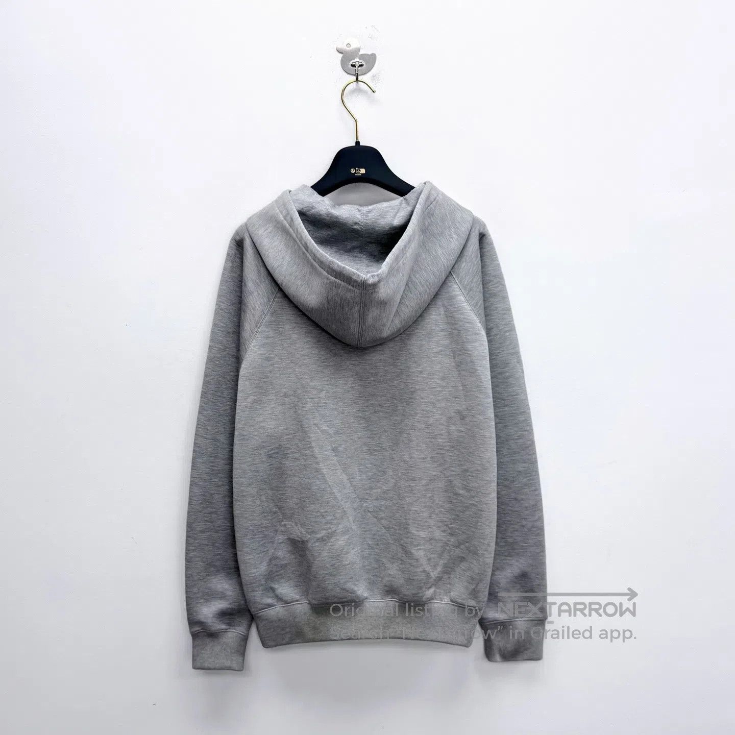 Louis Vuitton Louis Vuitton Grey Cat Astronaut Chain Logo Letter Logo Ho Size US M / EU 48-50 / 2 - 2 Thumbnail