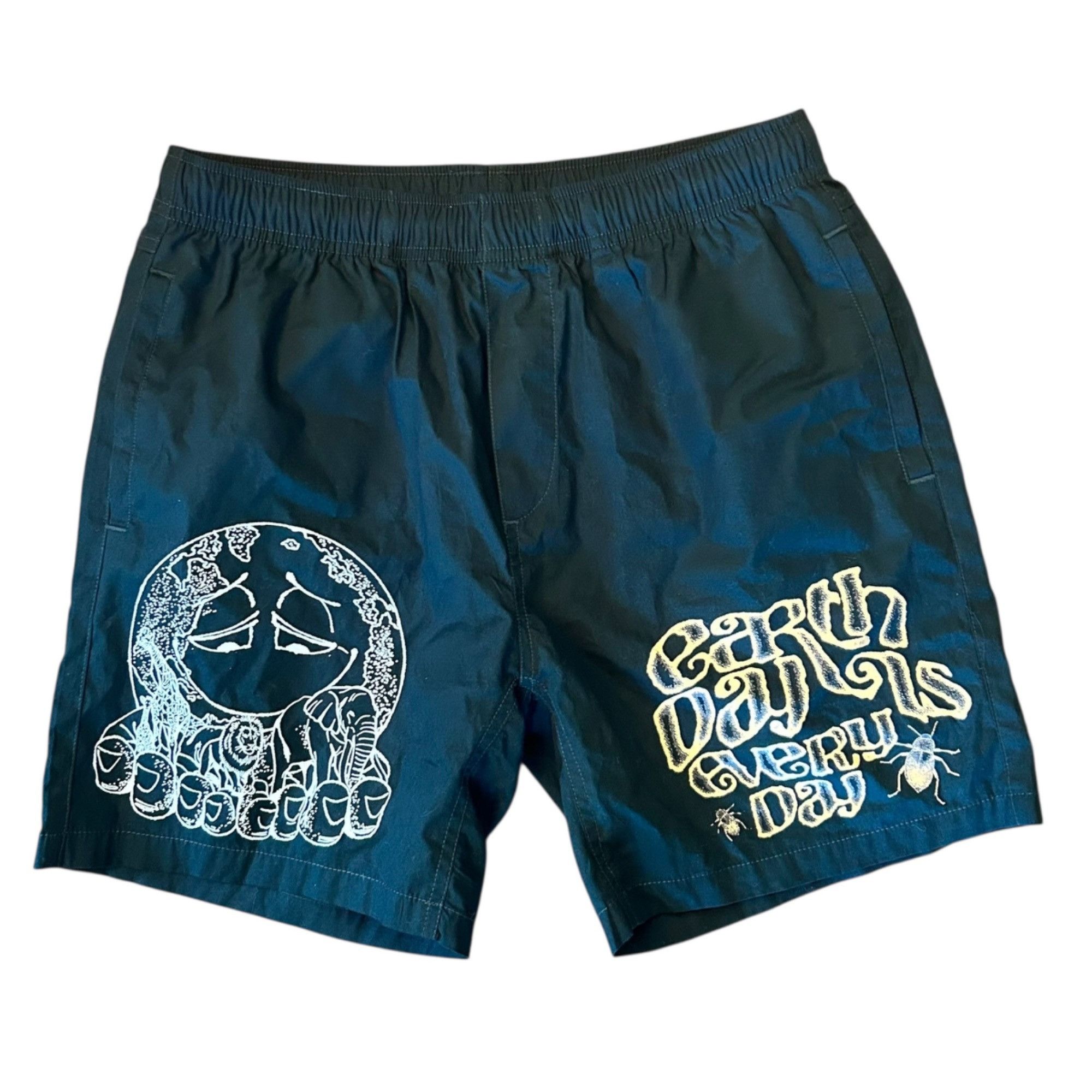 Other Kingdom Wildlife Earth Day Is Everyday Shorts S Size US 29 - 1 Thumbnail